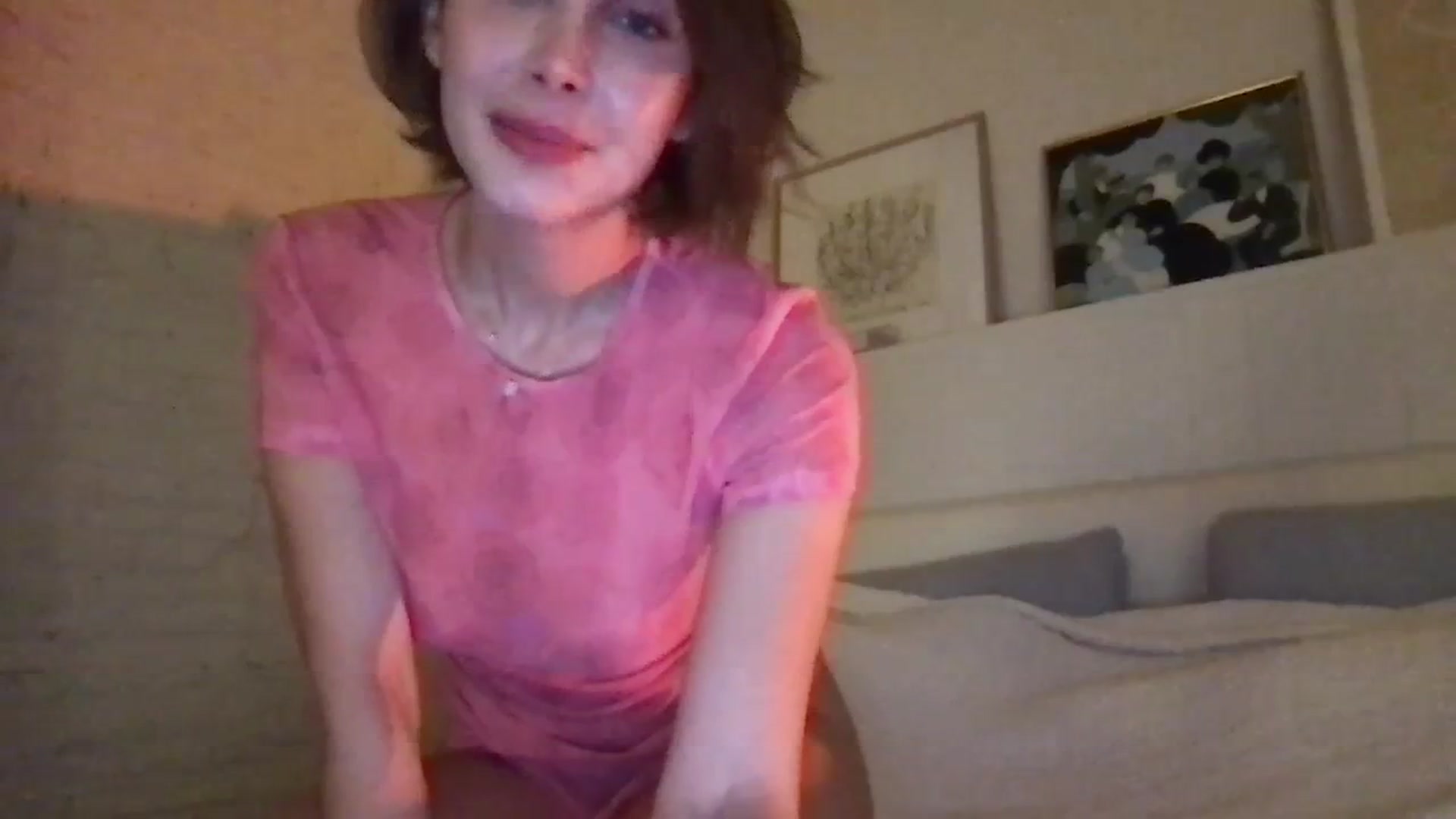 Gallery image thumbnail from LaLune's myfreecams stream on, 11/03/2023, 18:32 image 12 of 20