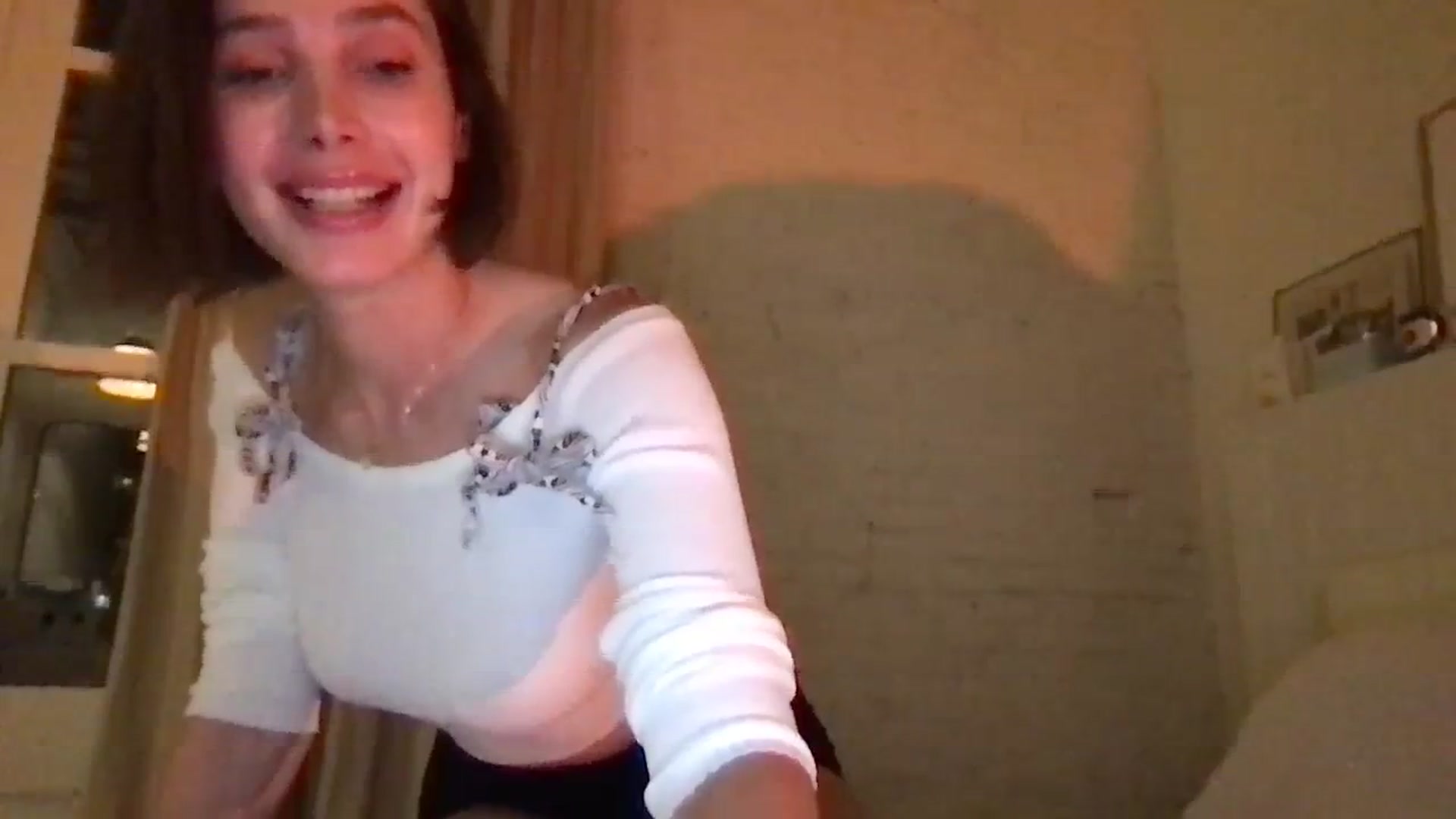Gallery image thumbnail from LaLune's myfreecams stream on, 11/07/2023, 21:05 image 20 of 20