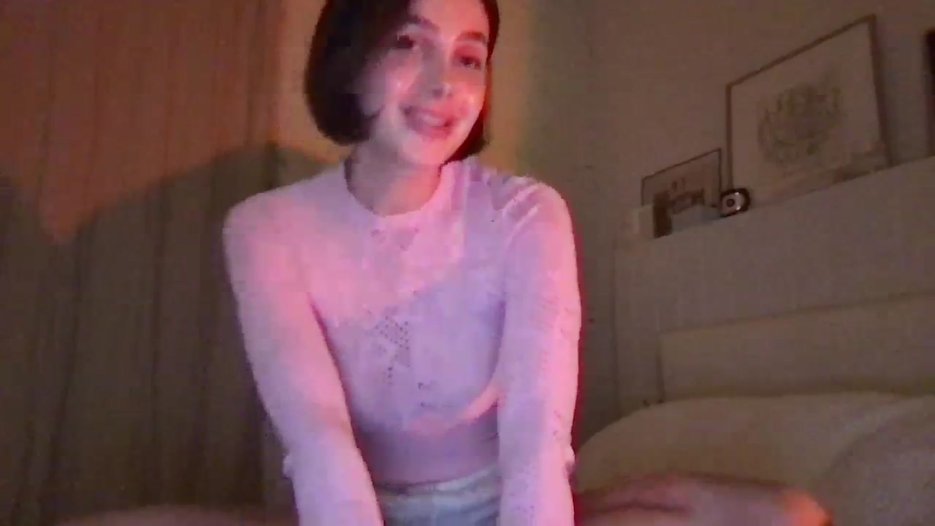 Gallery image thumbnail from LaLune's myfreecams stream on, 11/28/2023, 24:04 image 4 of 20