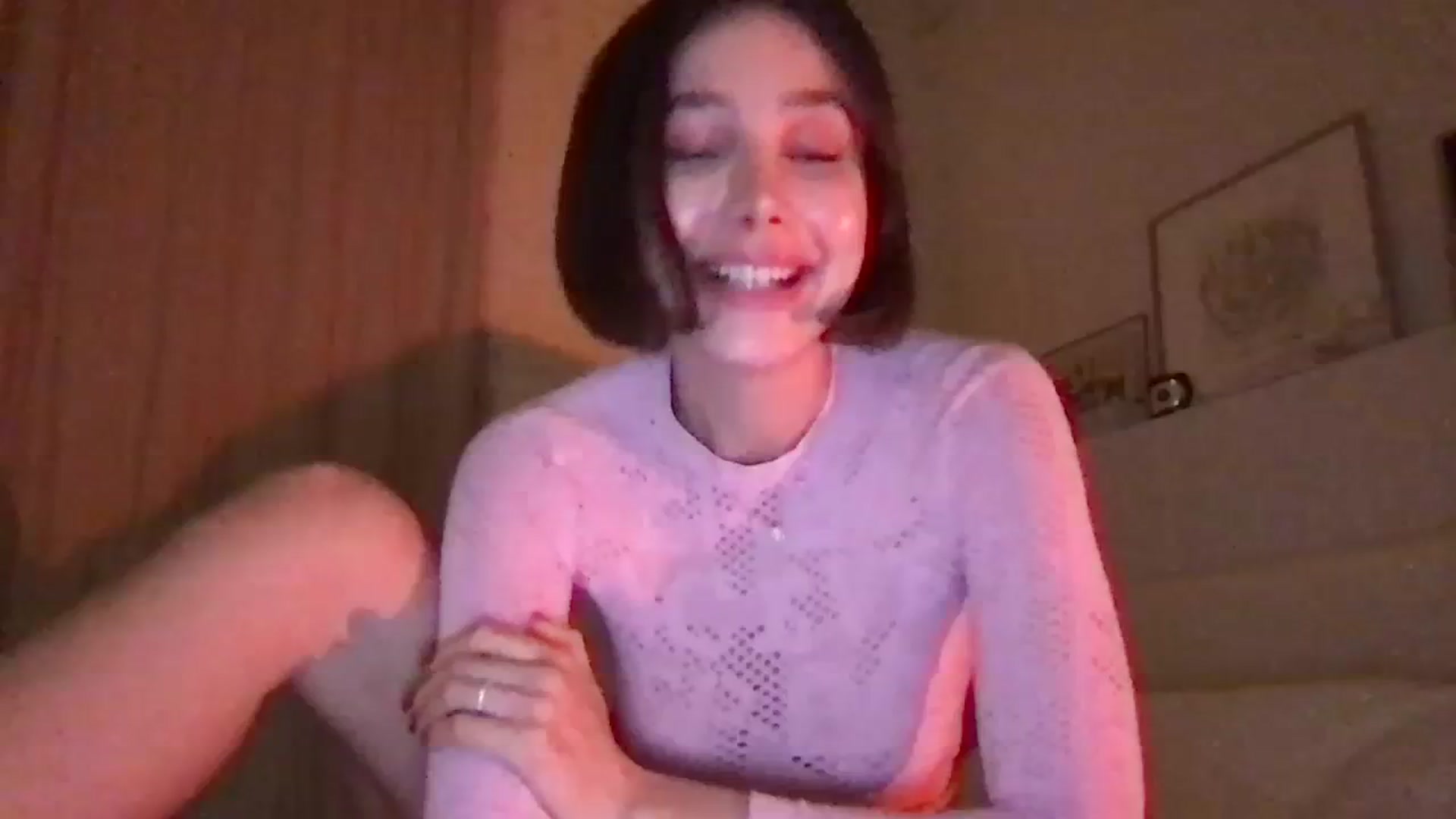 Gallery image thumbnail from LaLune's myfreecams stream on, 11/28/2023, 24:04 image 15 of 20