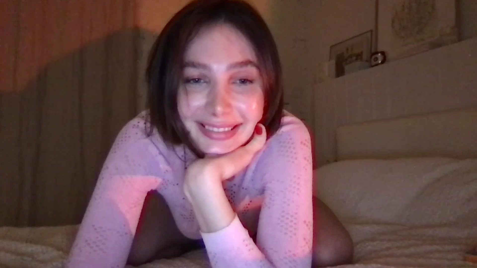 Gallery image thumbnail from LaLune's myfreecams stream on, 11/28/2023, 24:04 image 9 of 20