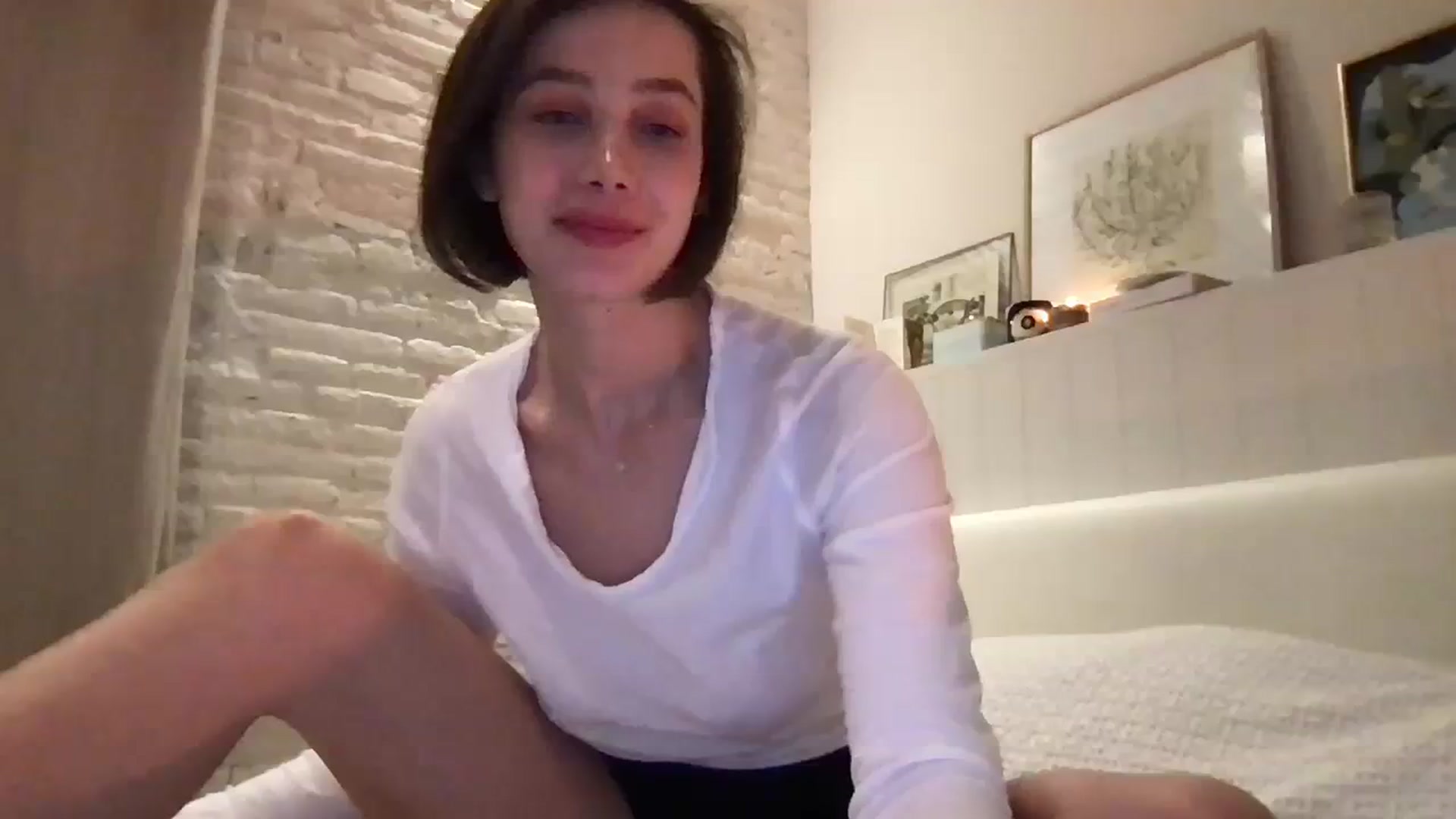 Gallery image thumbnail from LaLune's myfreecams stream on, 11/30/2023, 22:34 image 15 of 20