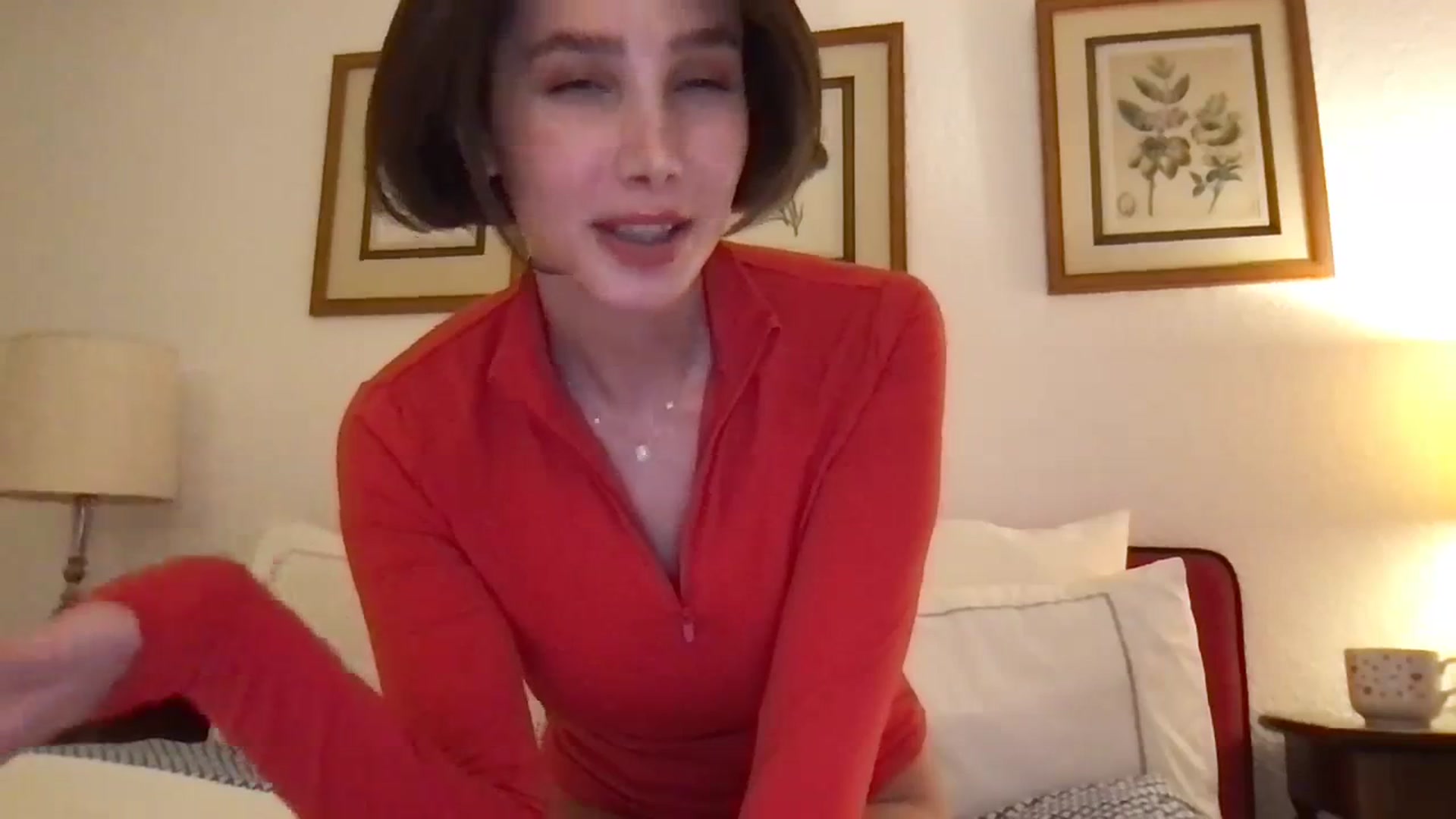 Gallery image thumbnail from LaLune's myfreecams stream on, 12/22/2023, 15:50 image 5 of 20