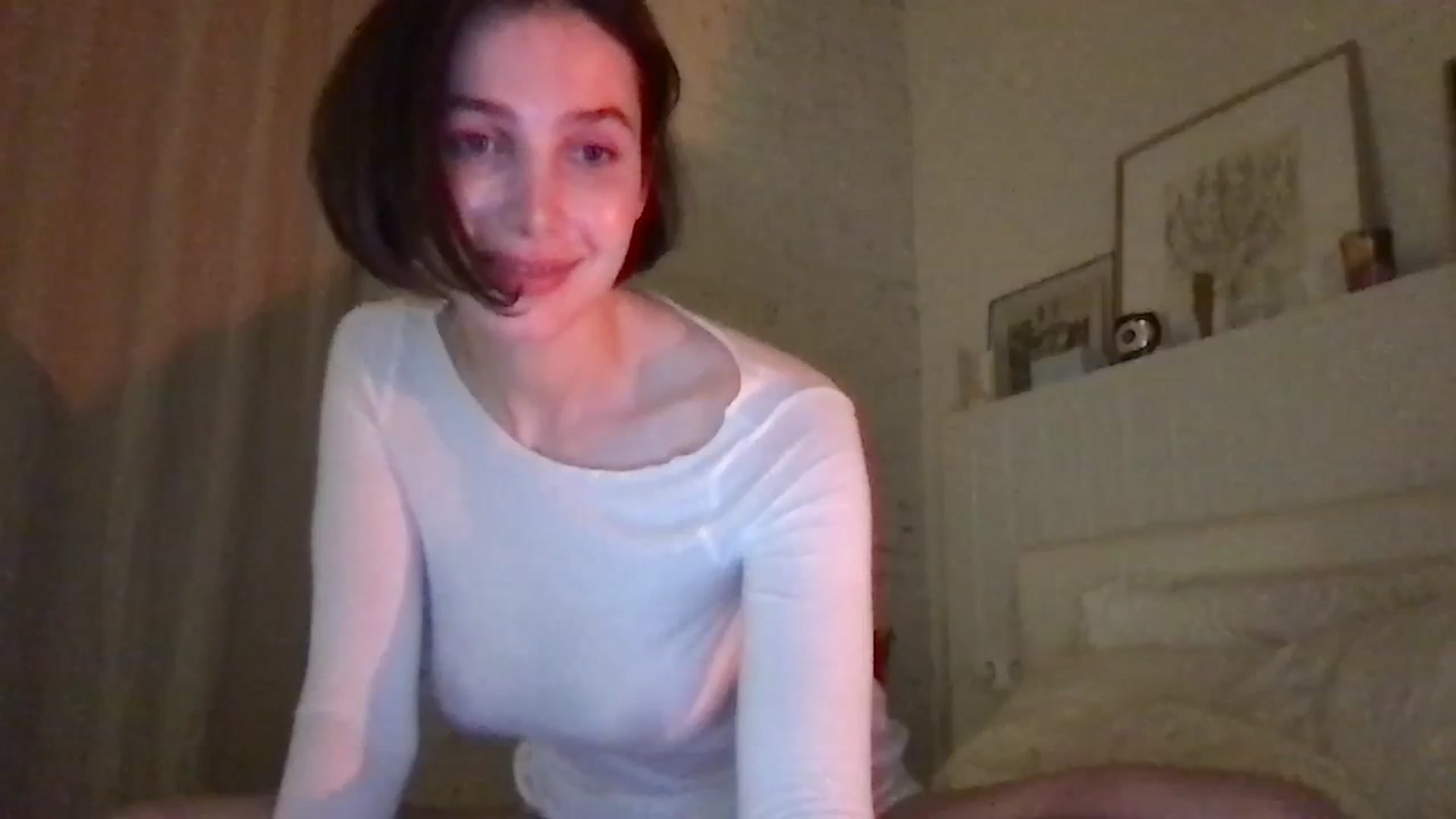 Gallery image thumbnail from LaLune's myfreecams stream on, 01/16/2024, 23:42 image 18 of 20