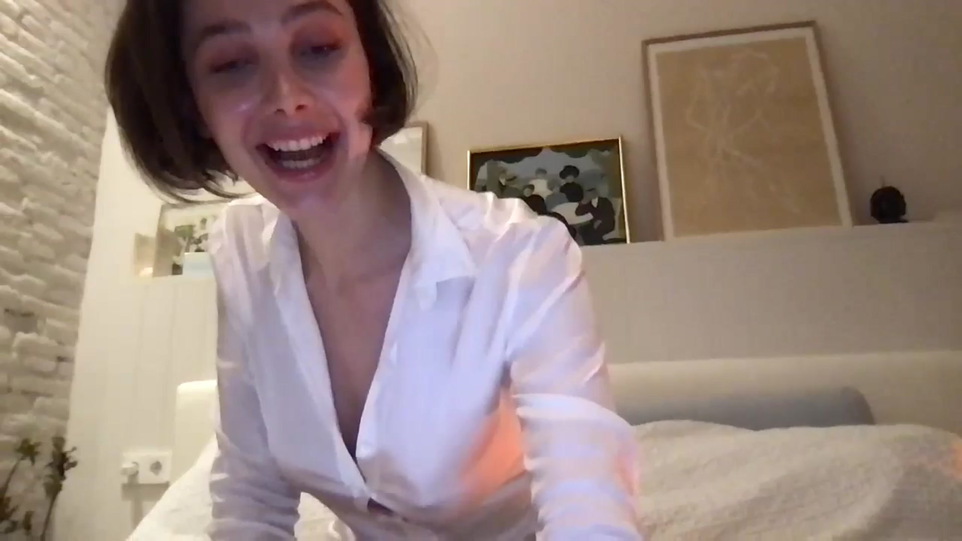Gallery image thumbnail from LaLune's myfreecams stream on, 01/24/2024, 18:35 image 6 of 20