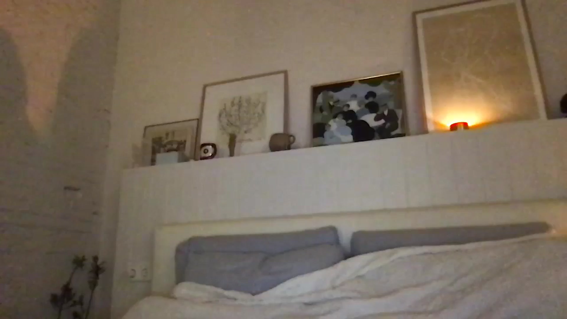 Gallery image thumbnail from LaLune's myfreecams stream on, 01/25/2024, 20:17 image 5 of 20
