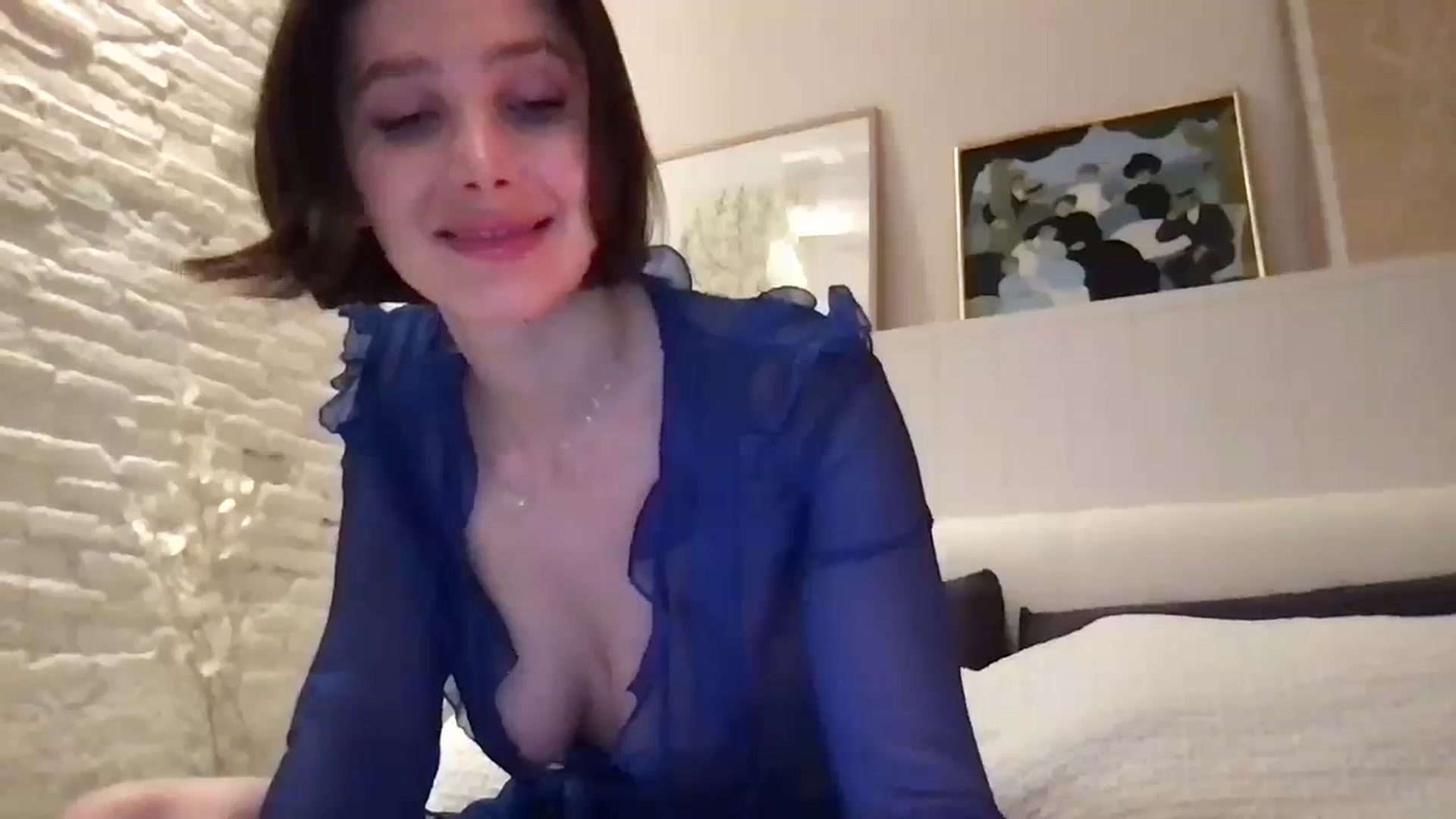 Gallery image thumbnail from LaLune's myfreecams stream on, 03/27/2024, 18:28 image 4 of 20