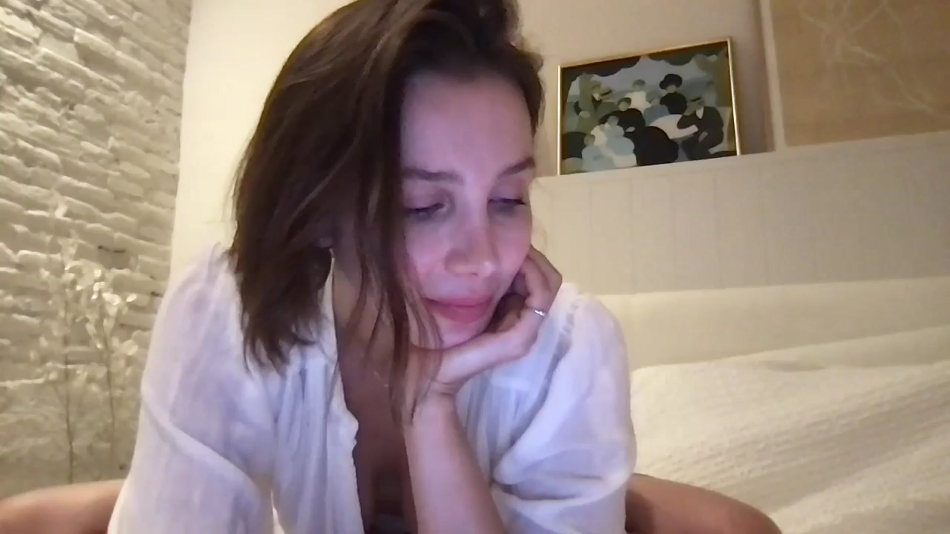 Gallery image thumbnail from LaLune's myfreecams stream on, 06/11/2024, 22:31 image 14 of 20