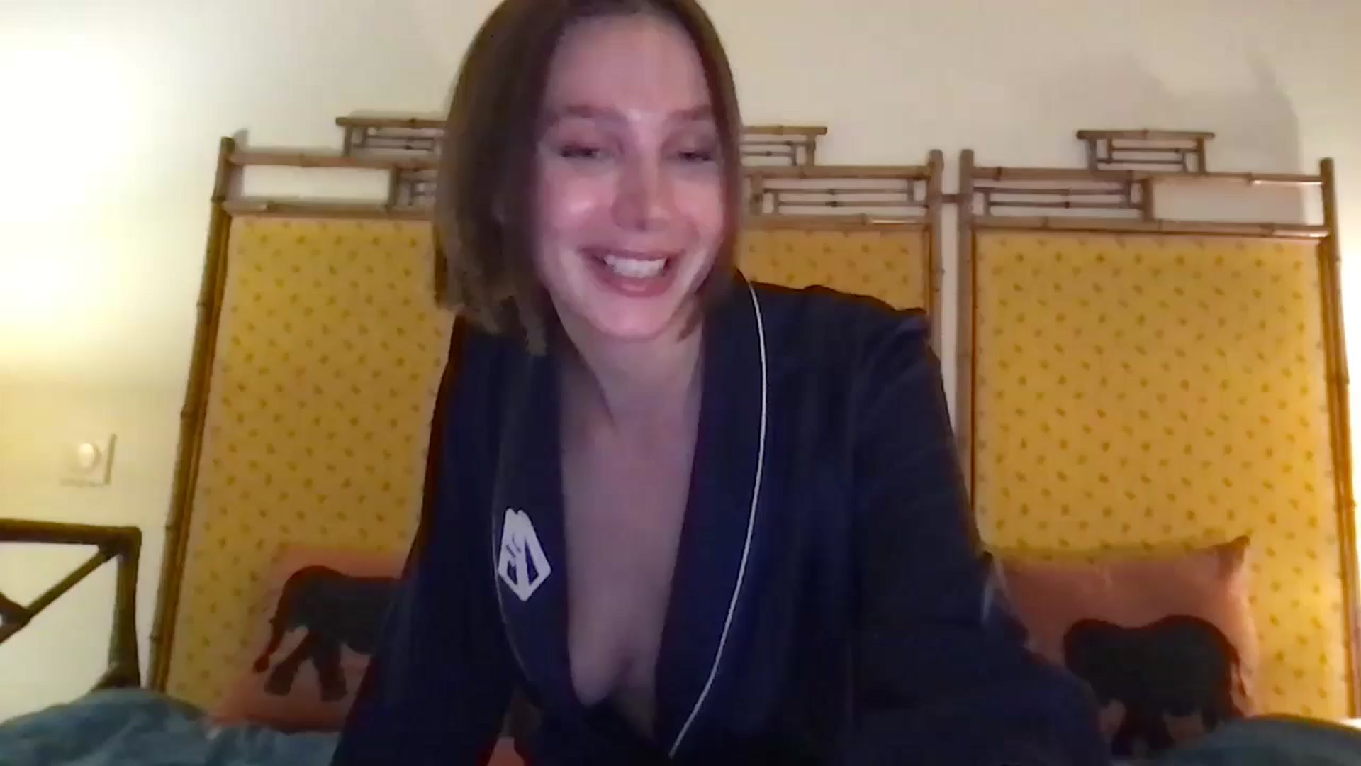 Gallery image thumbnail from LaLune's myfreecams stream on, 08/27/2024, 19:50 image 2 of 20