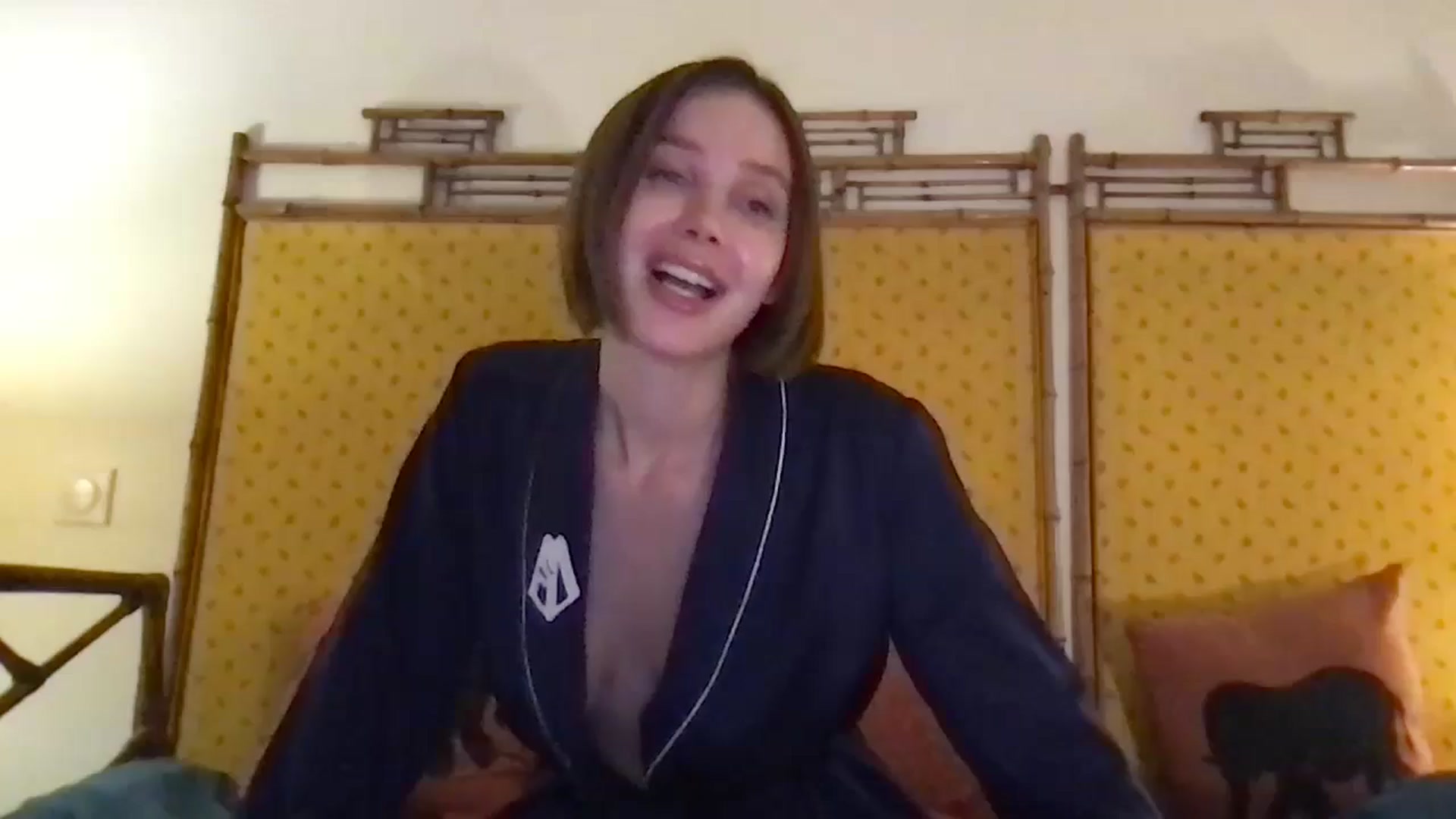 Gallery image thumbnail from LaLune's myfreecams stream on, 08/27/2024, 22:45 image 1 of 20