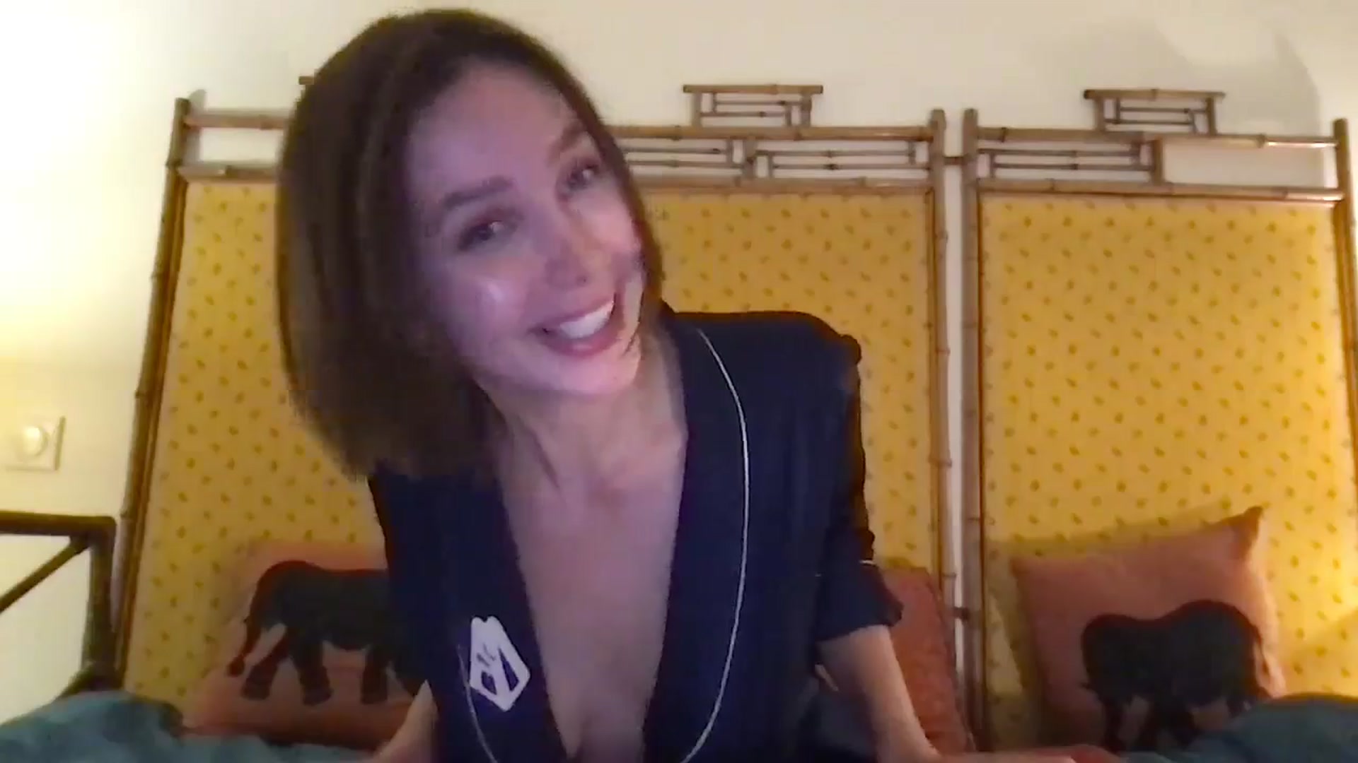 Gallery image thumbnail from LaLune's myfreecams stream on, 08/27/2024, 22:45 image 17 of 20