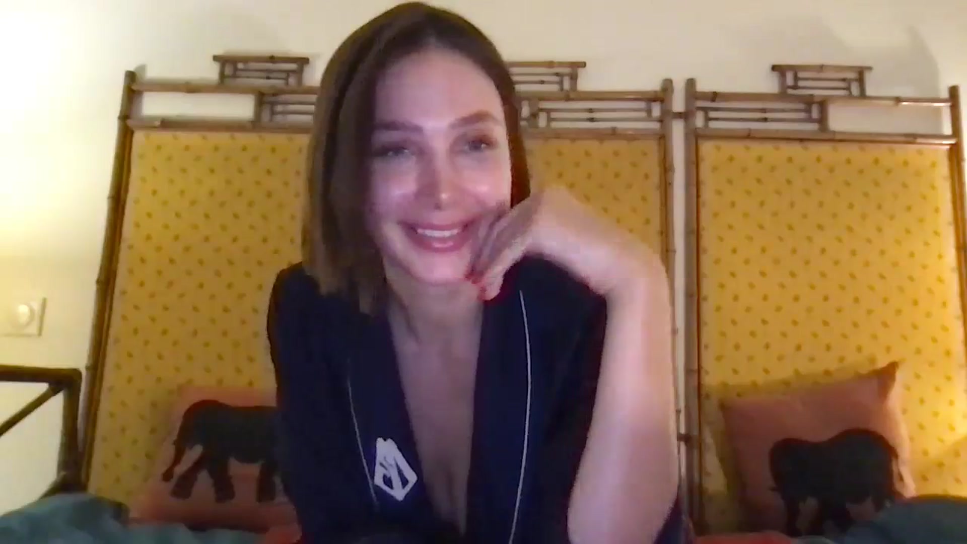 Gallery image thumbnail from LaLune's myfreecams stream on, 08/27/2024, 22:45 image 20 of 20