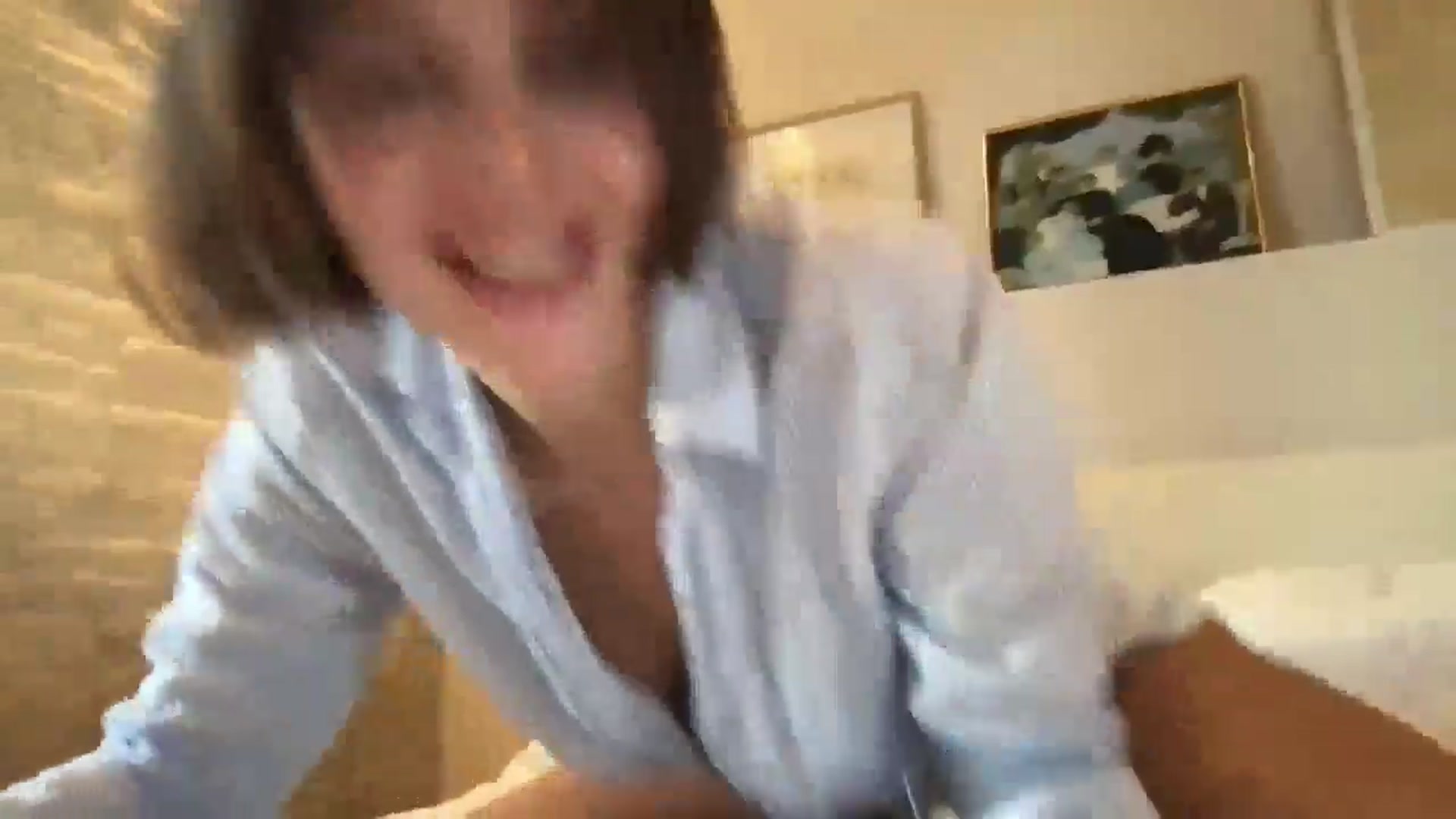 Gallery image thumbnail from LaLune's myfreecams stream on, 09/15/2024, 17:22 image 16 of 20