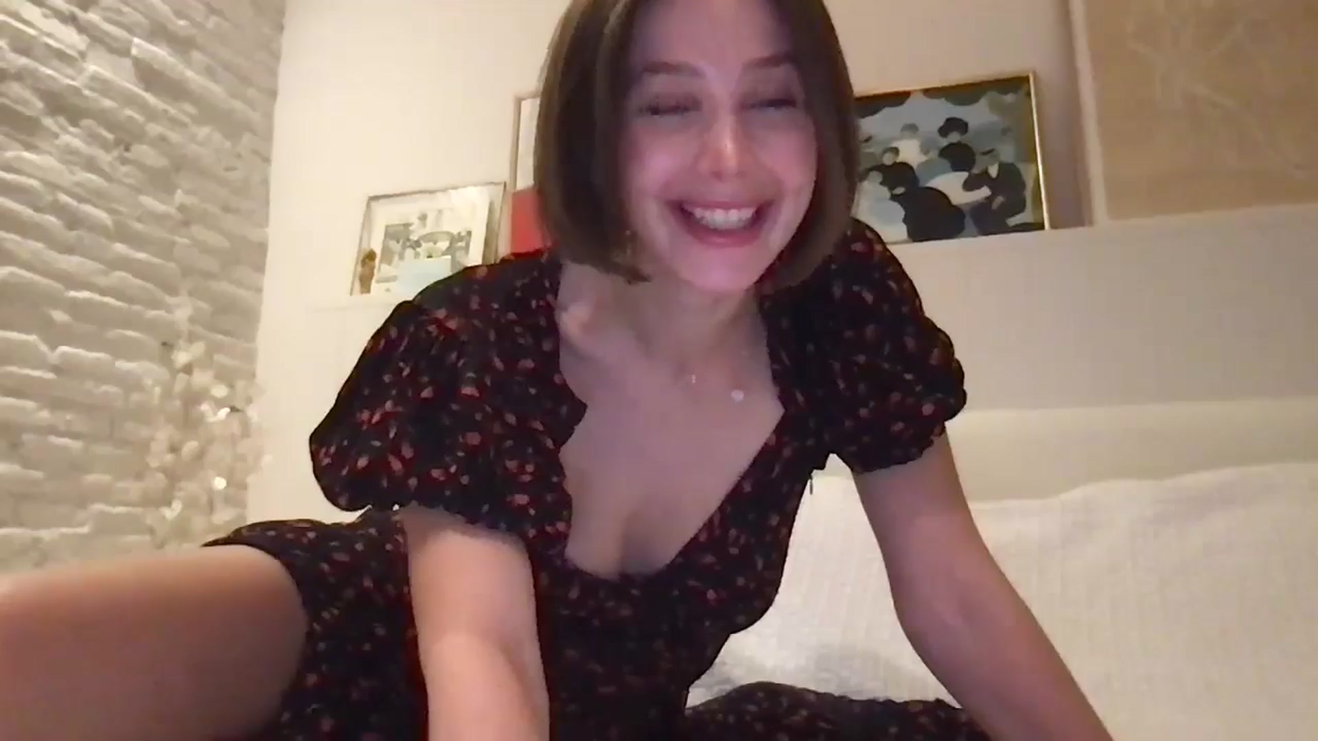 Gallery image thumbnail from LaLune's myfreecams stream on, 10/02/2024, 19:22 image 4 of 20