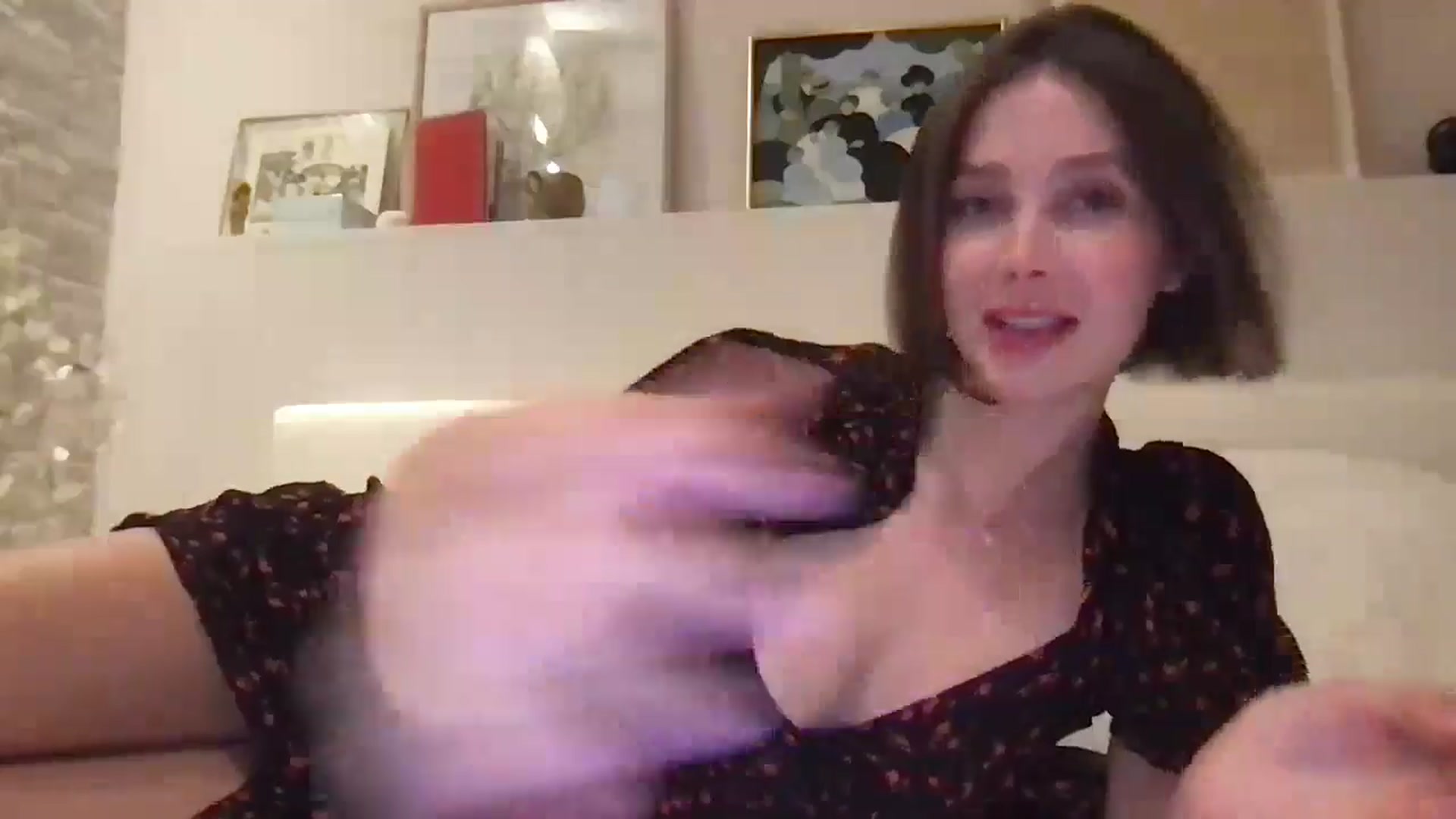 Gallery image thumbnail from LaLune's myfreecams stream on, 10/02/2024, 19:22 image 14 of 20