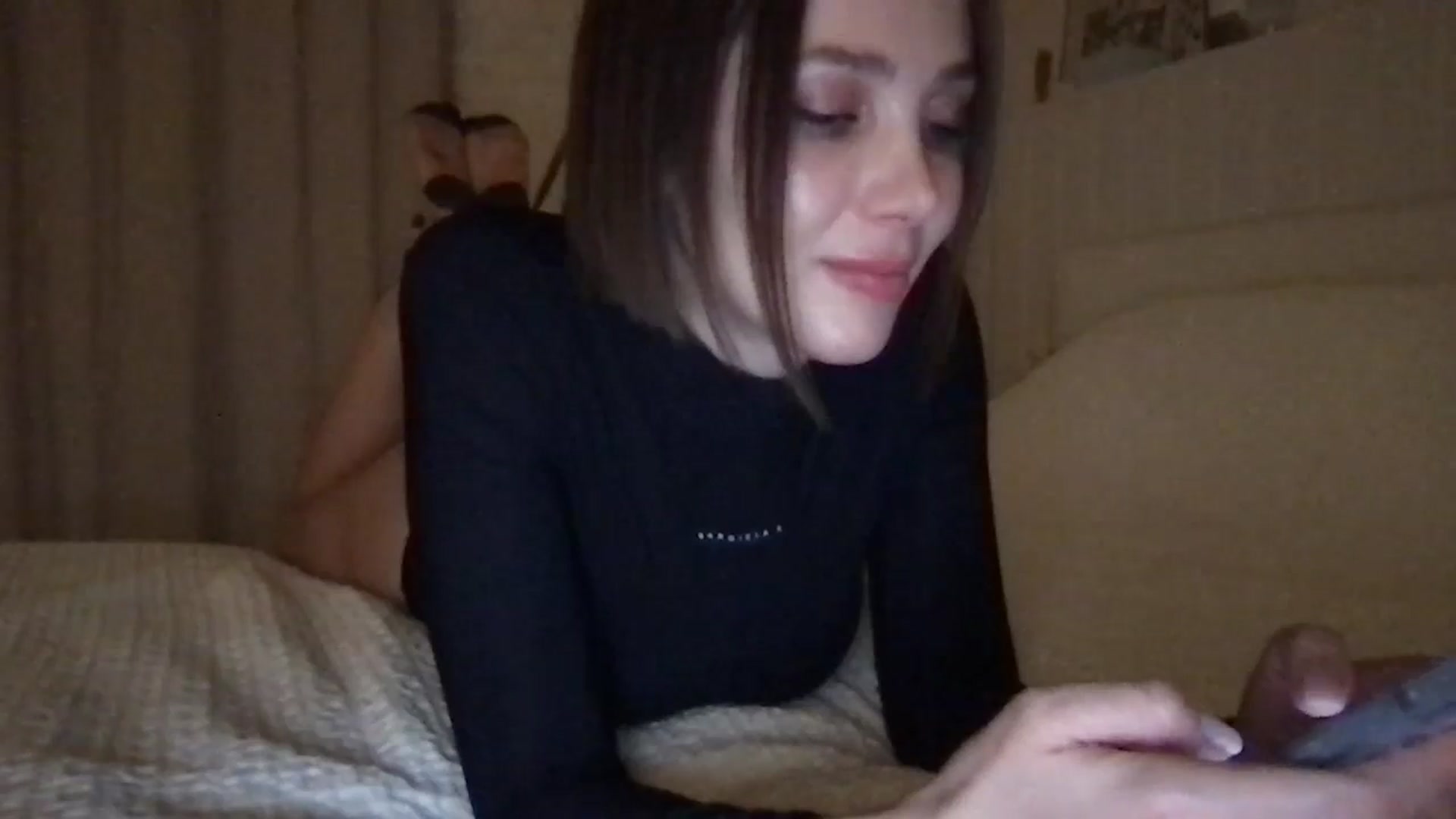 Gallery image thumbnail from LaLune's myfreecams stream on, 10/24/2024, 22:01 image 5 of 20