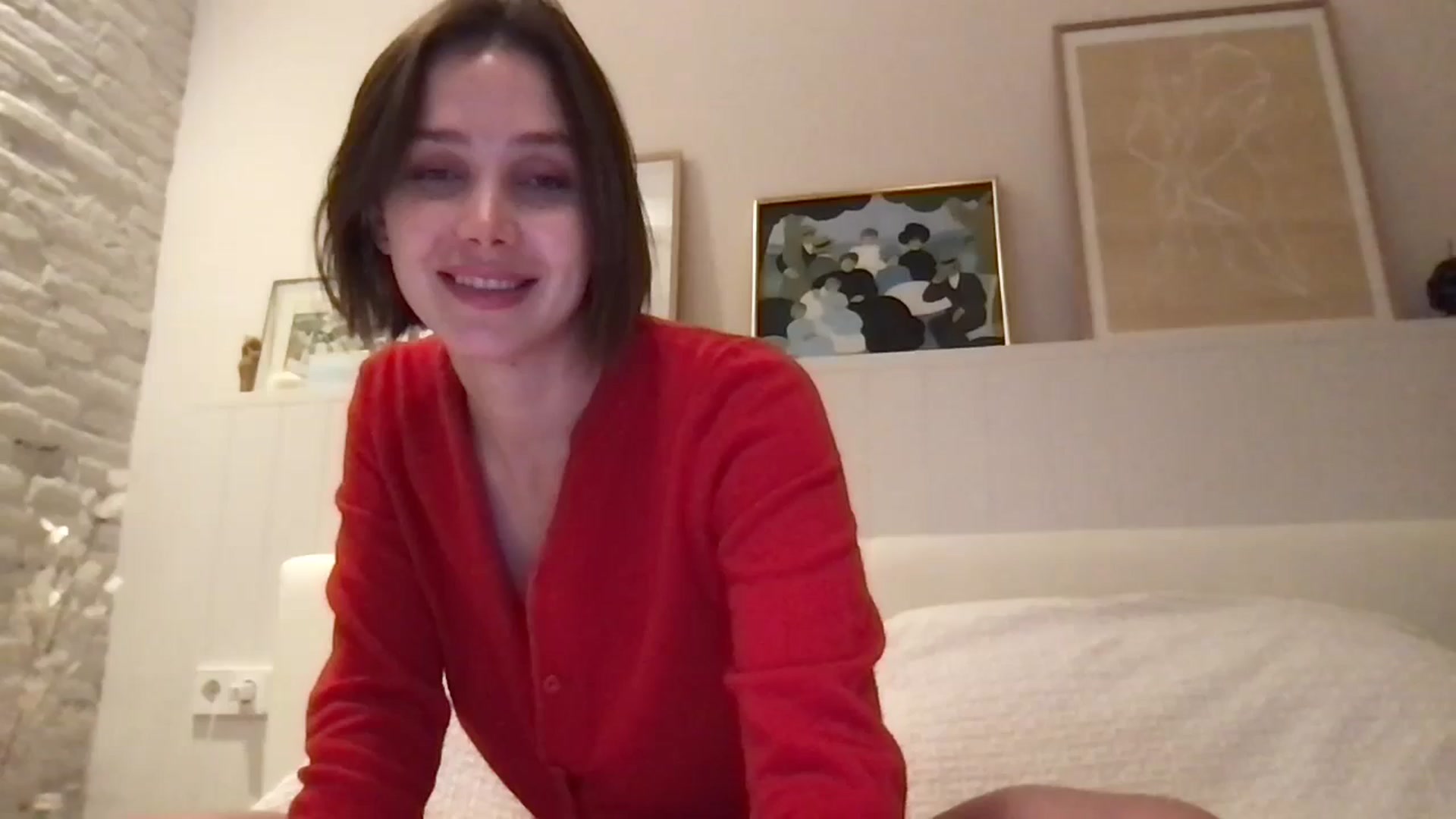 Gallery image thumbnail from LaLune's myfreecams stream on, 11/03/2024, 20:06 image 8 of 20