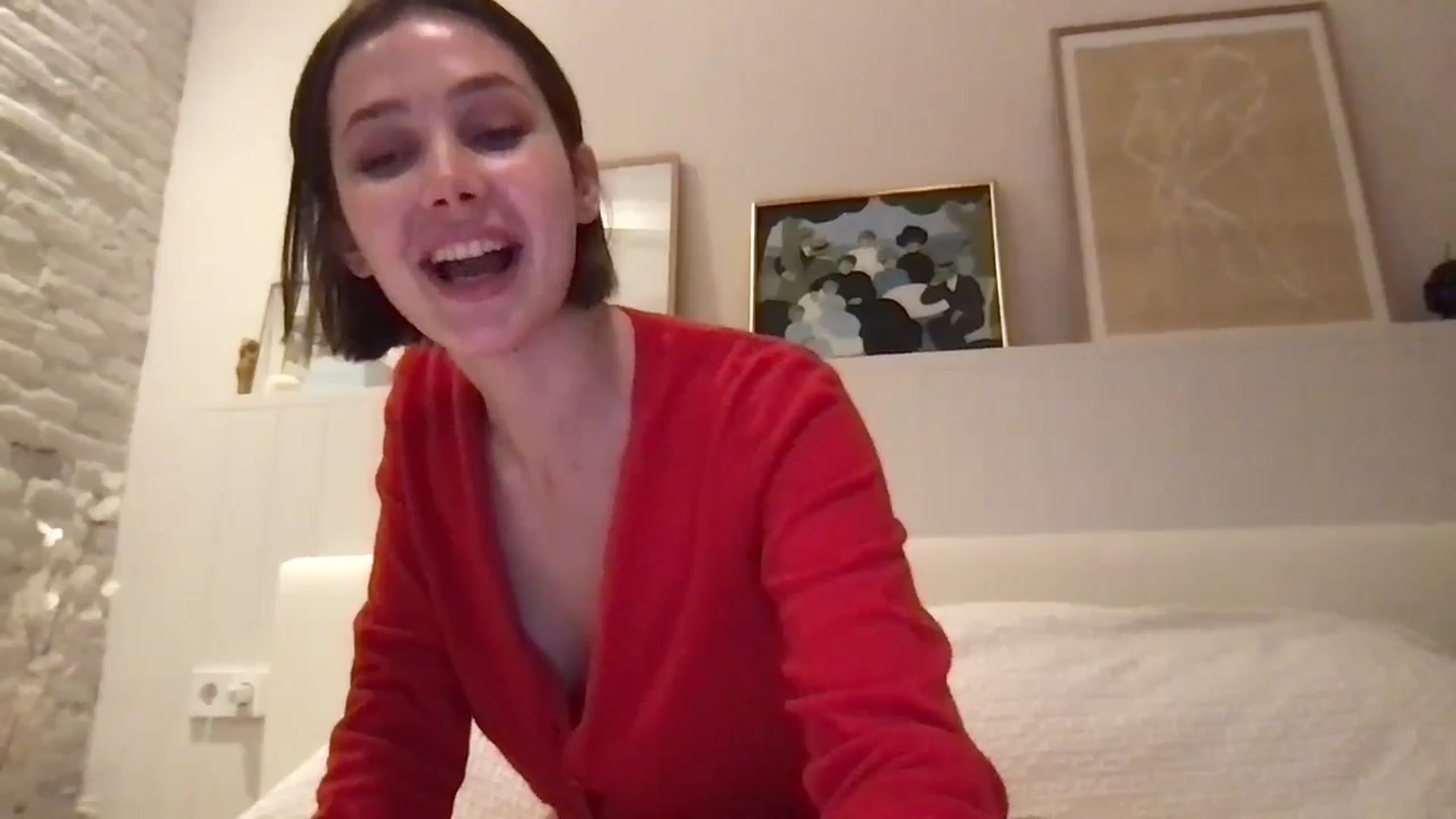 Gallery image thumbnail from LaLune's myfreecams stream on, 11/03/2024, 20:06 image 17 of 20