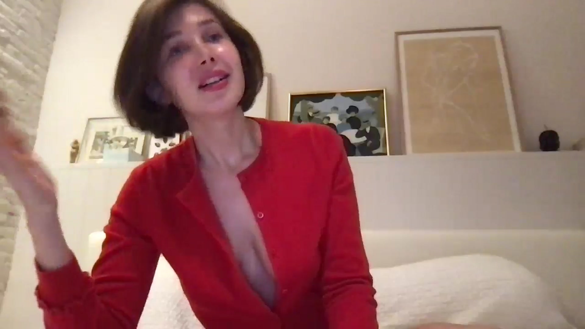Gallery image thumbnail from LaLune's myfreecams stream on, 02/15/2025, 17:40 image 12 of 20