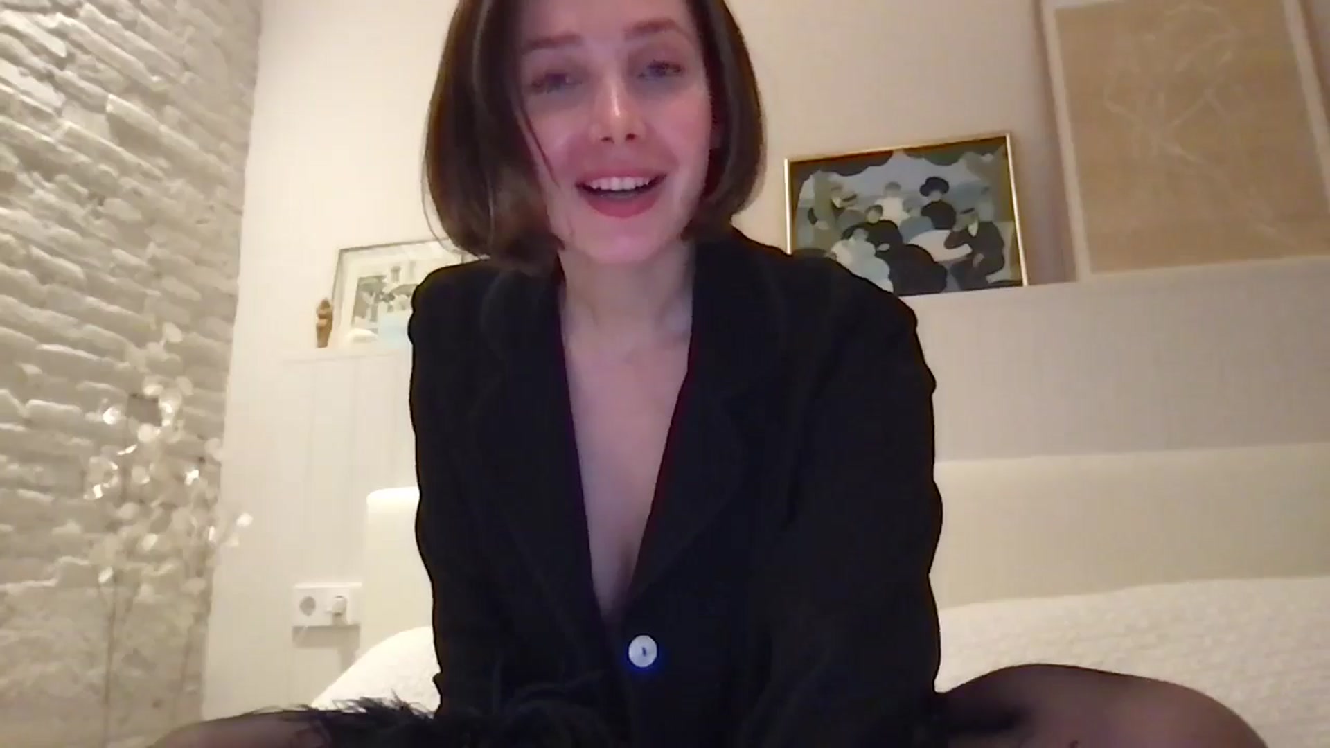 Gallery image thumbnail from LaLune's myfreecams stream on, 02/28/2025, 21:41 image 10 of 20