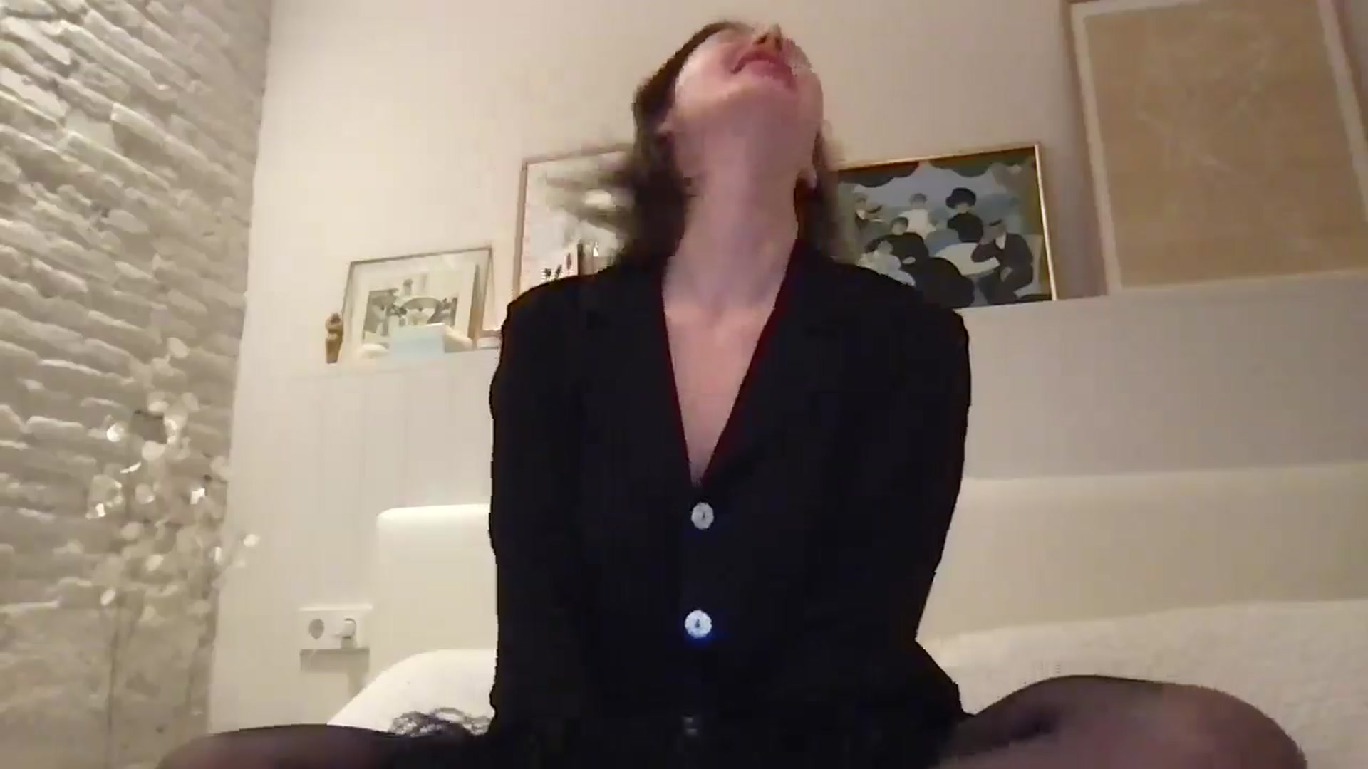 Gallery image thumbnail from LaLune's myfreecams stream on, 02/28/2025, 21:41 image 11 of 20