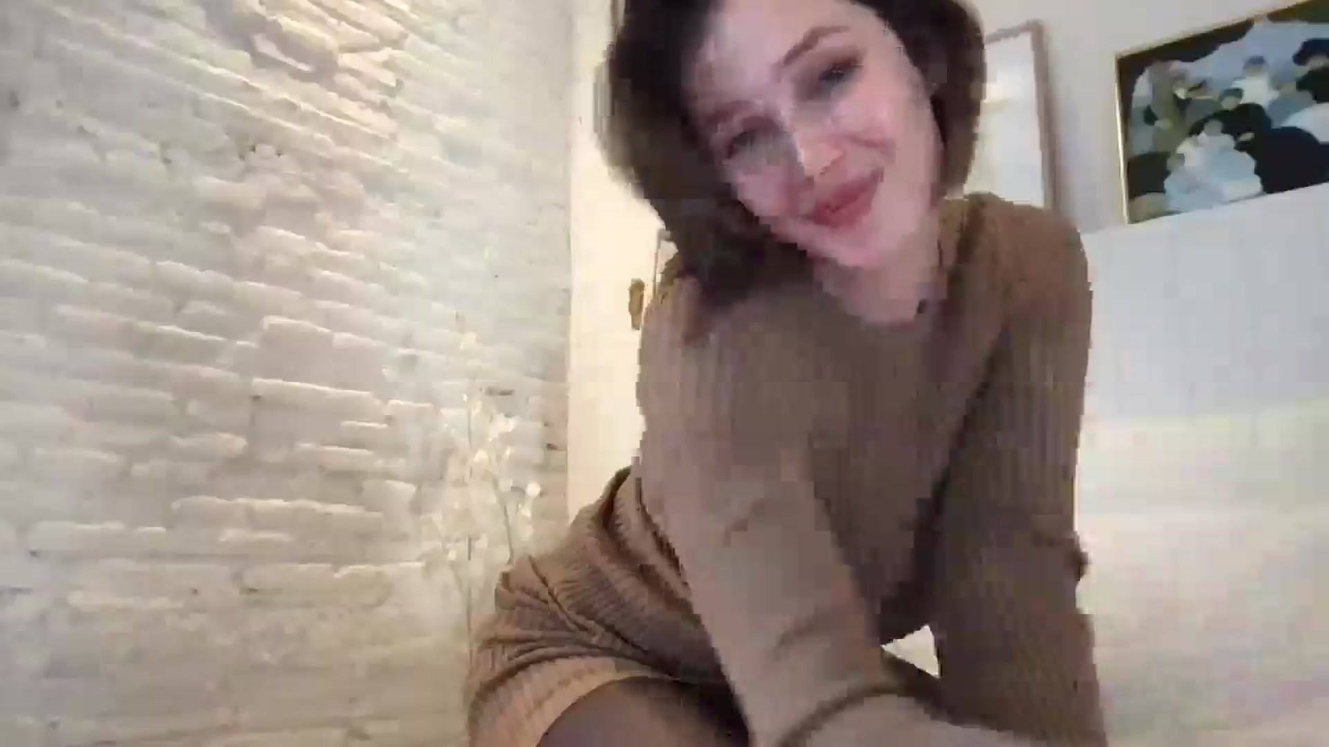 Gallery image thumbnail from LaLune's myfreecams stream on, 03/05/2025, 15:34 image 7 of 20