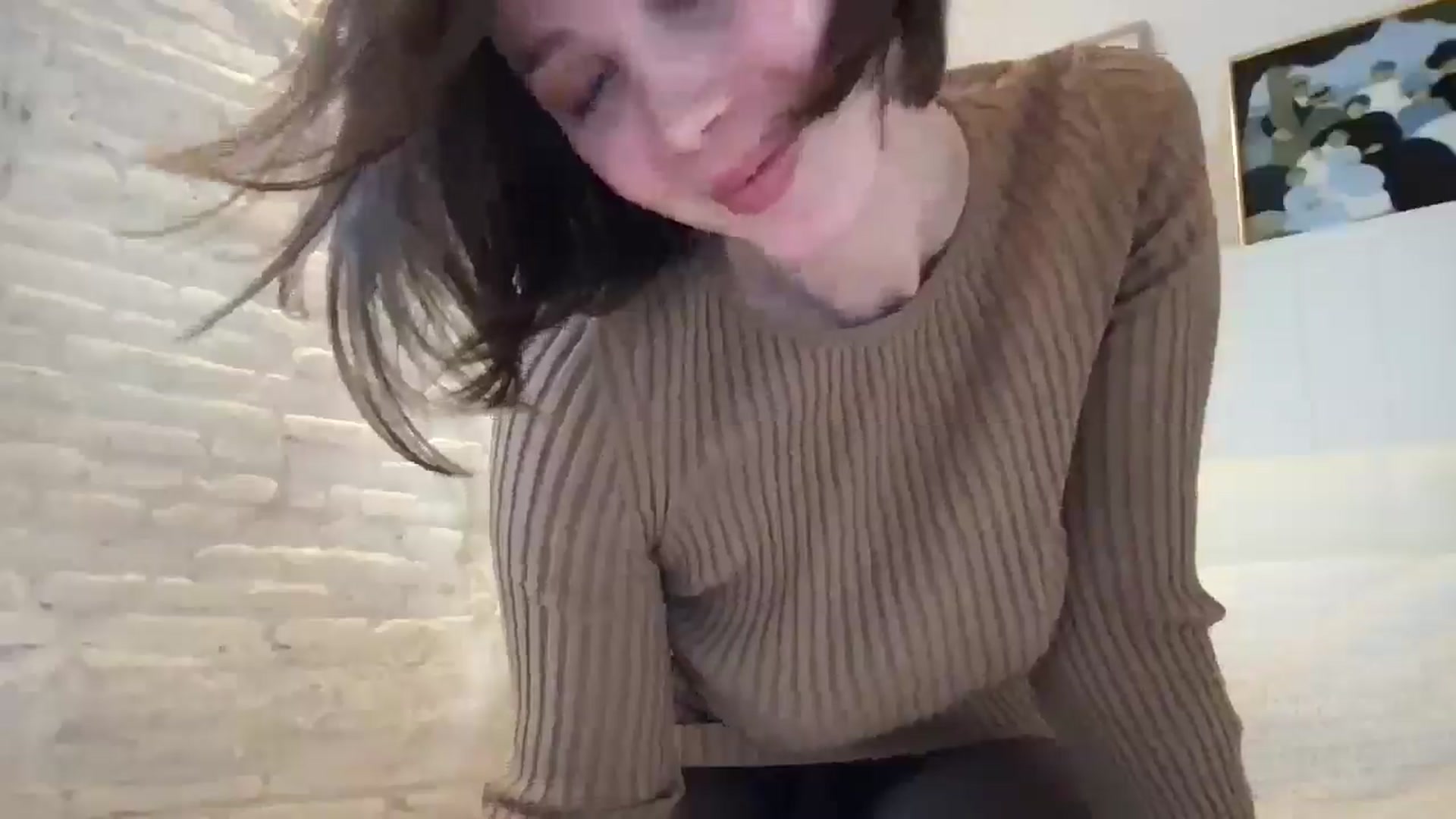 Gallery image thumbnail from LaLune's myfreecams stream on, 03/05/2025, 15:34 image 4 of 20