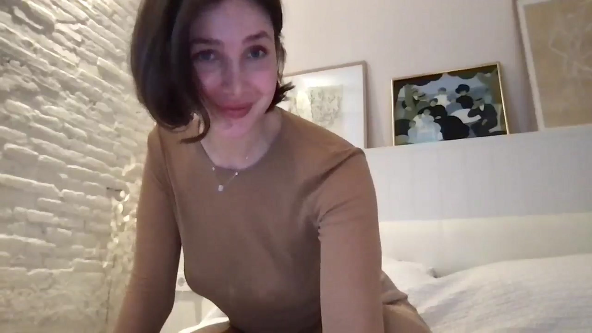 Gallery image thumbnail from LaLune's myfreecams stream on, 03/13/2025, 16:20 image 11 of 20