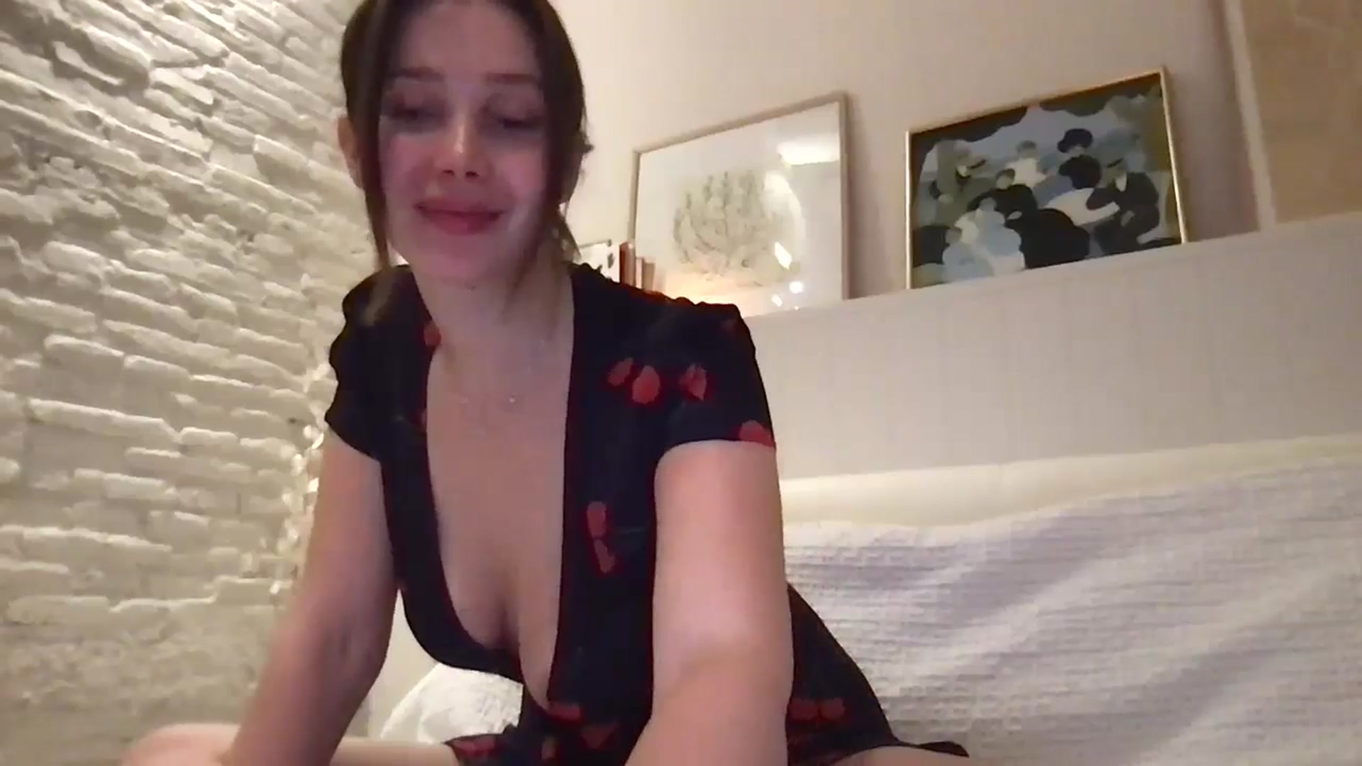 Gallery image thumbnail from LaLune's myfreecams stream on, 03/14/2025, 23:13 image 9 of 20