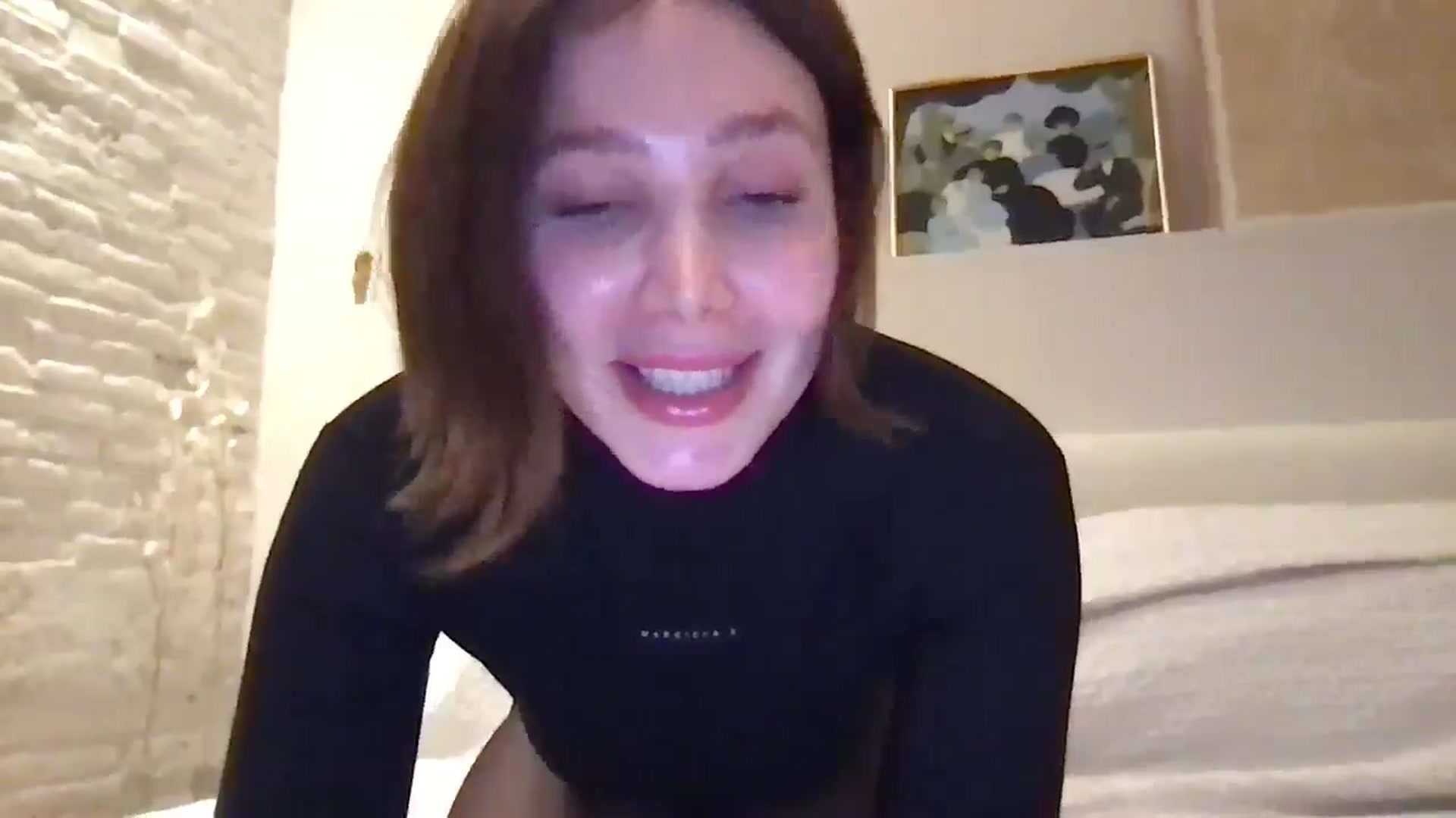 Gallery image thumbnail from LaLune's myfreecams stream on, 03/17/2025, 20:47 image 8 of 20