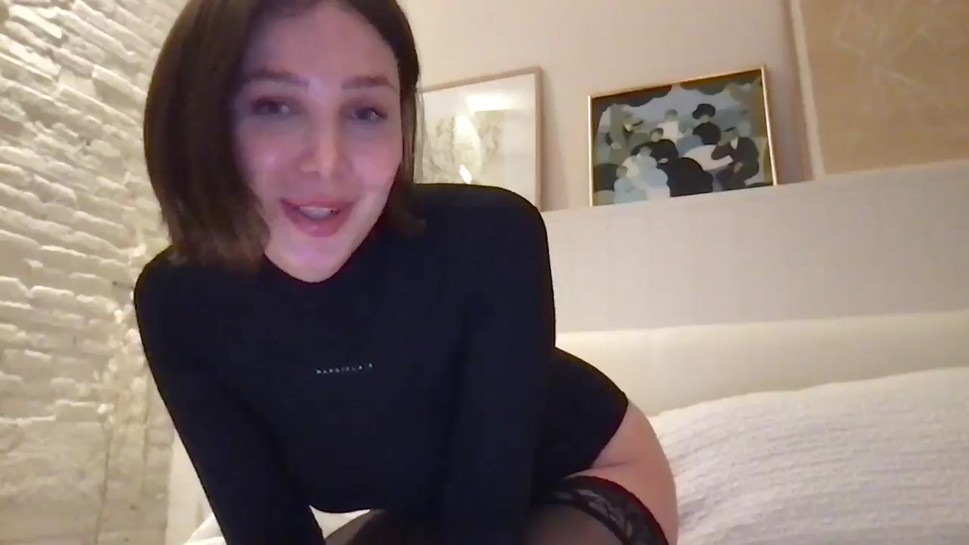 Gallery image thumbnail from LaLune's myfreecams stream on, 03/17/2025, 22:27 image 18 of 20