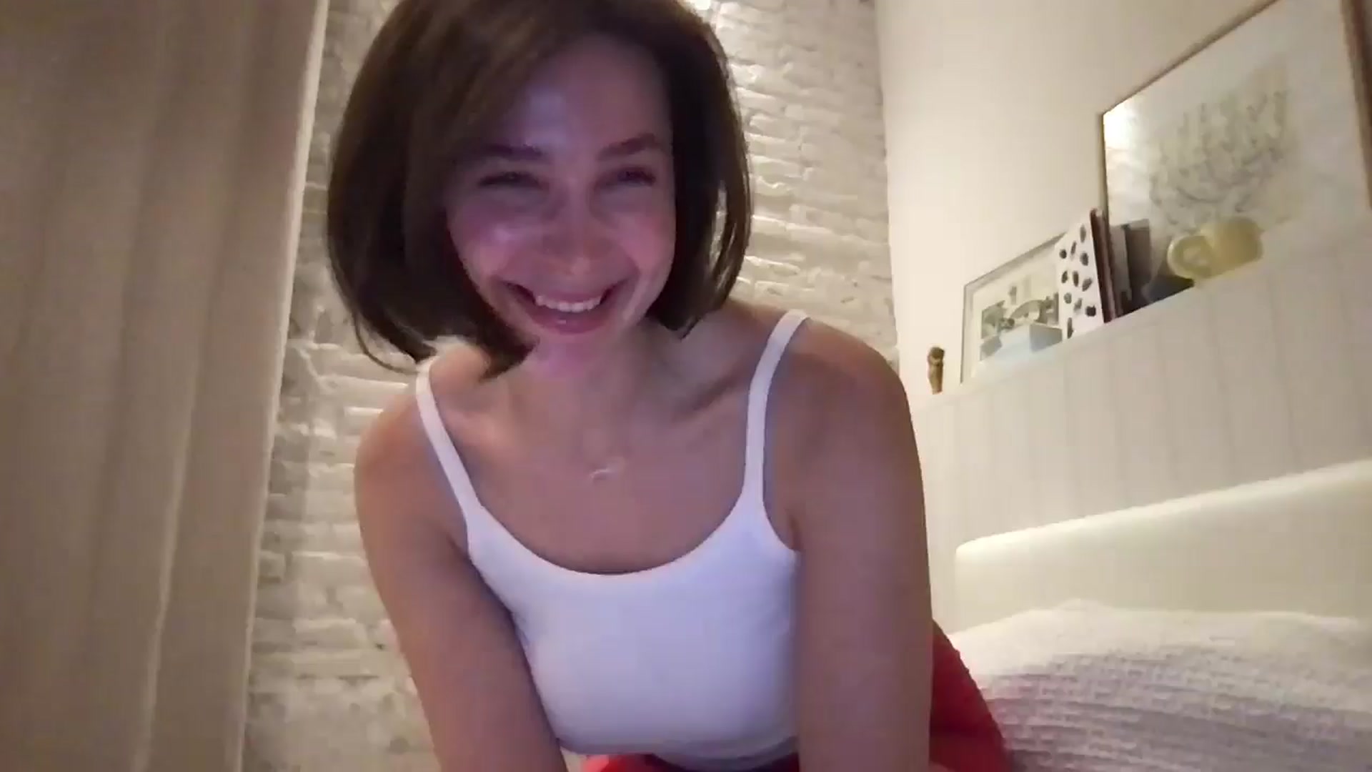 Gallery image thumbnail from LaLune's myfreecams stream on, 03/20/2025, 18:22 image 4 of 20