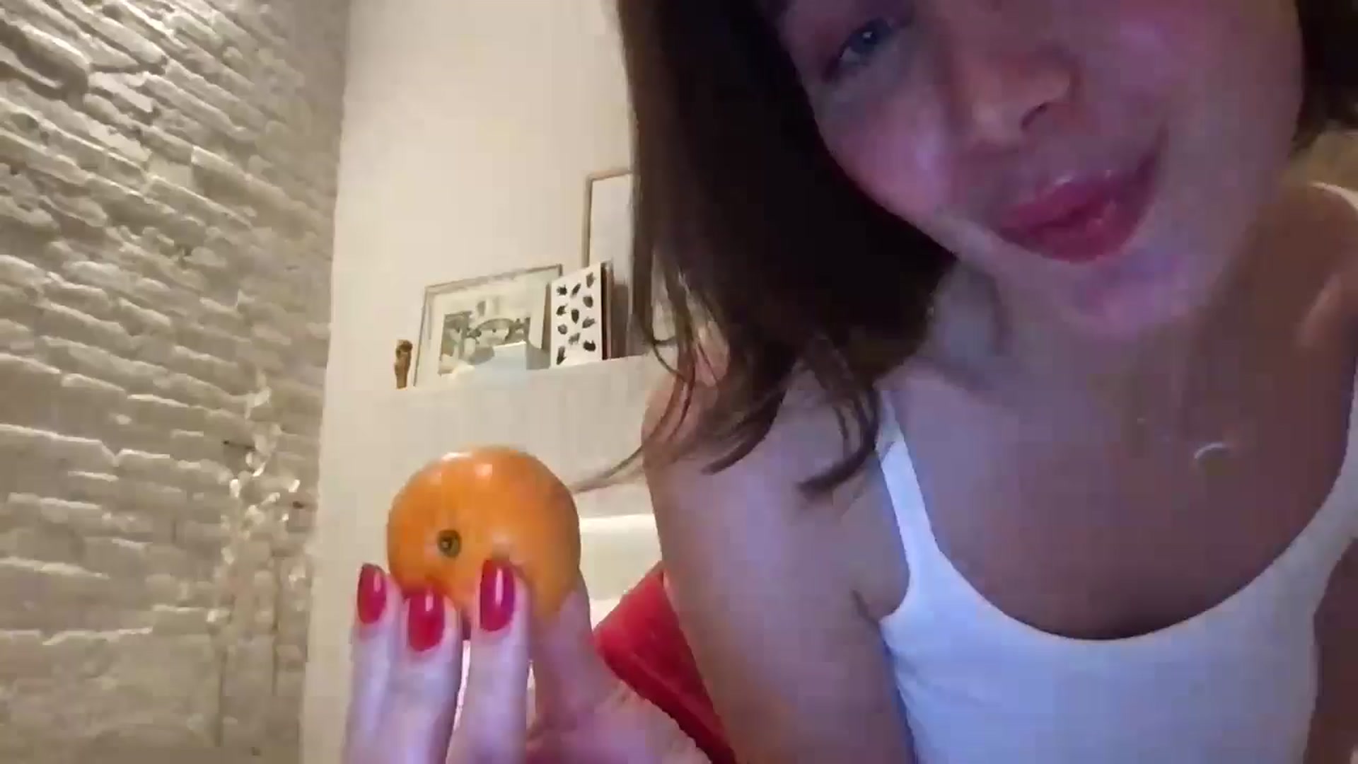 Gallery image thumbnail from LaLune's myfreecams stream on, 03/20/2025, 20:37 image 1 of 20