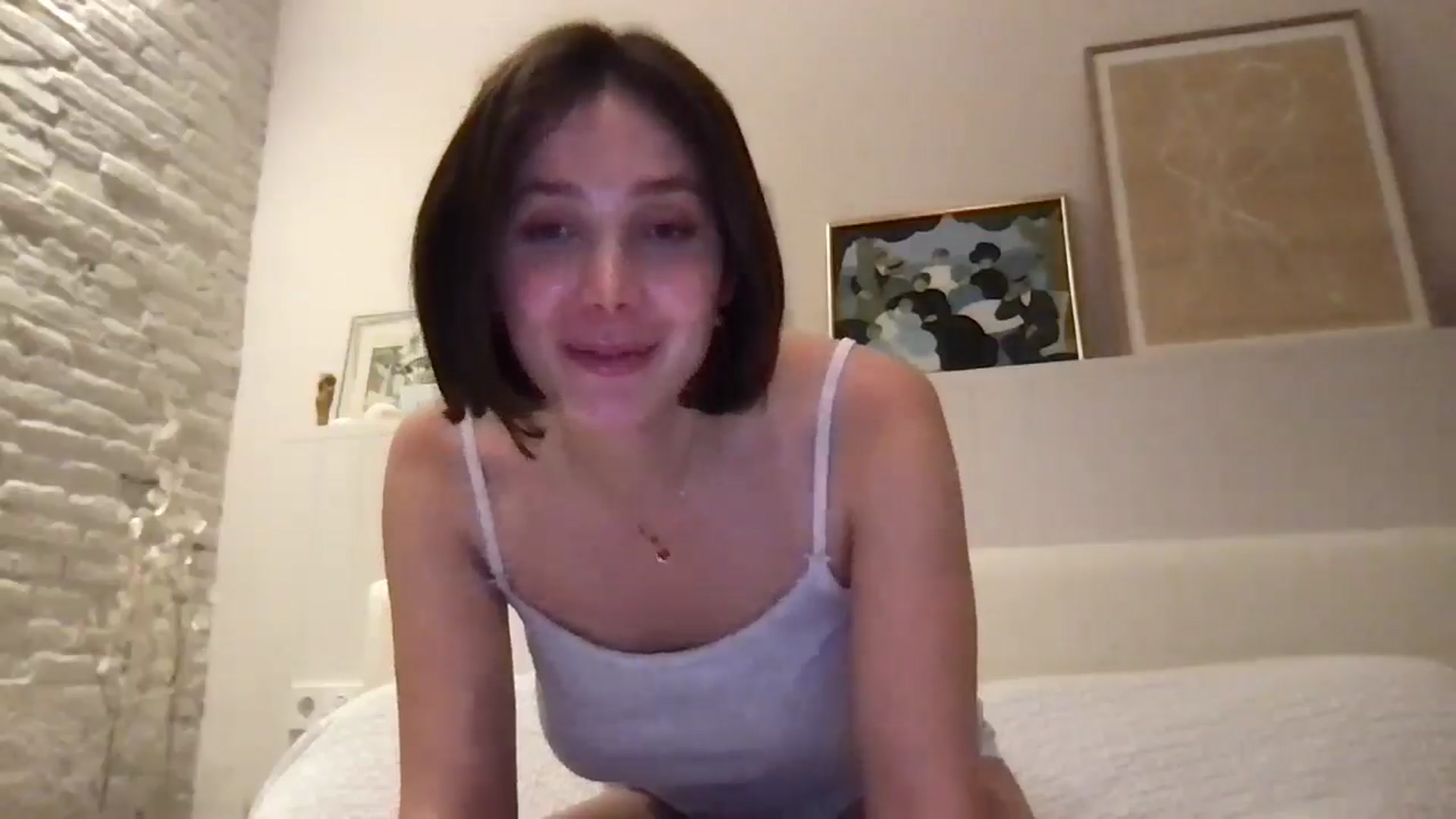 Gallery image thumbnail from LaLune's myfreecams stream on, 03/22/2025, 21:07 image 6 of 20