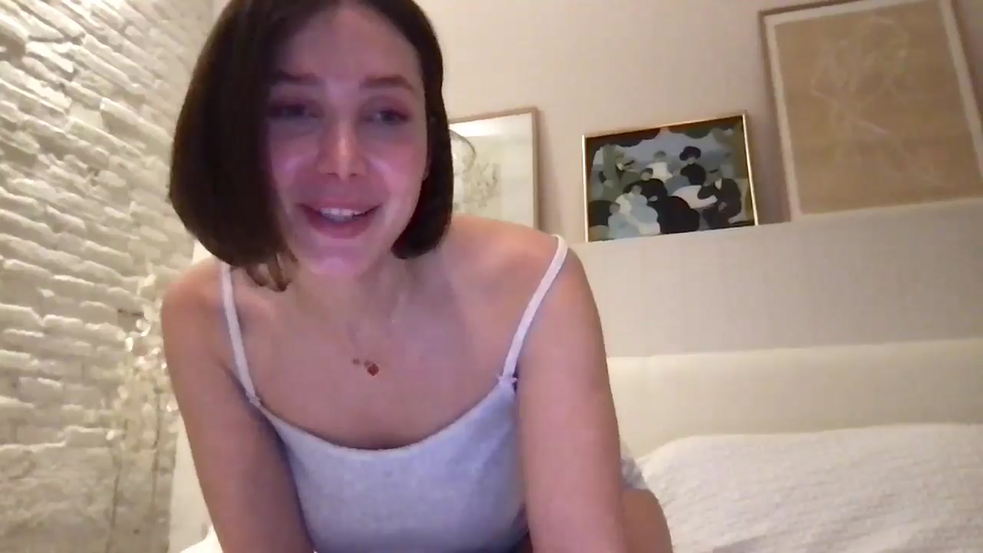 Gallery image thumbnail from LaLune's myfreecams stream on, 03/22/2025, 21:07 image 13 of 20