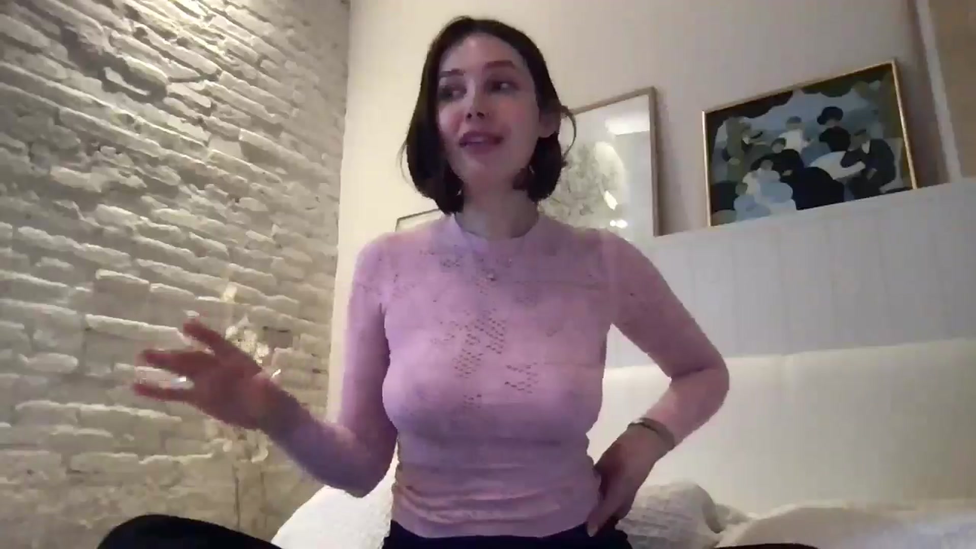 Gallery image thumbnail from LaLune's myfreecams stream on, 03/26/2025, 18:19 image 10 of 20