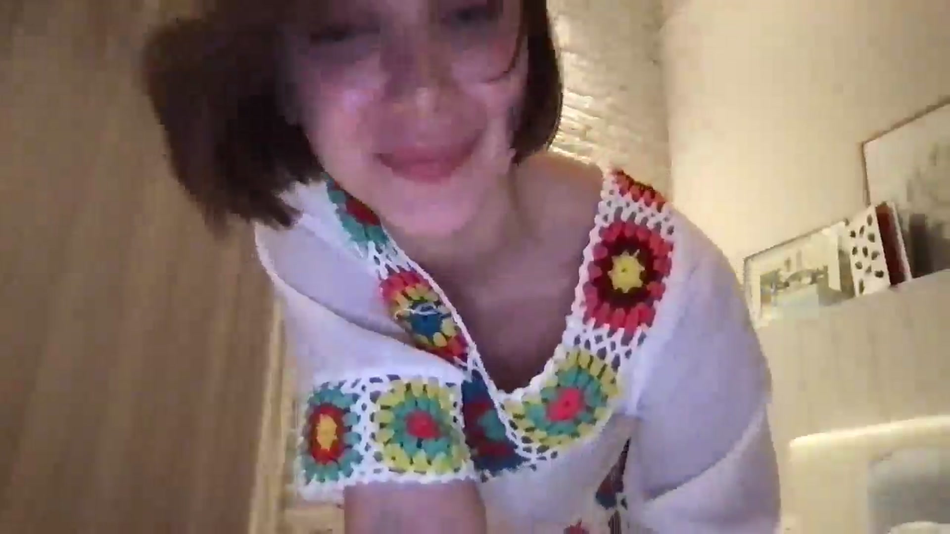 Gallery image thumbnail from LaLune's myfreecams stream on, 04/17/2025, 22:58 image 20 of 20