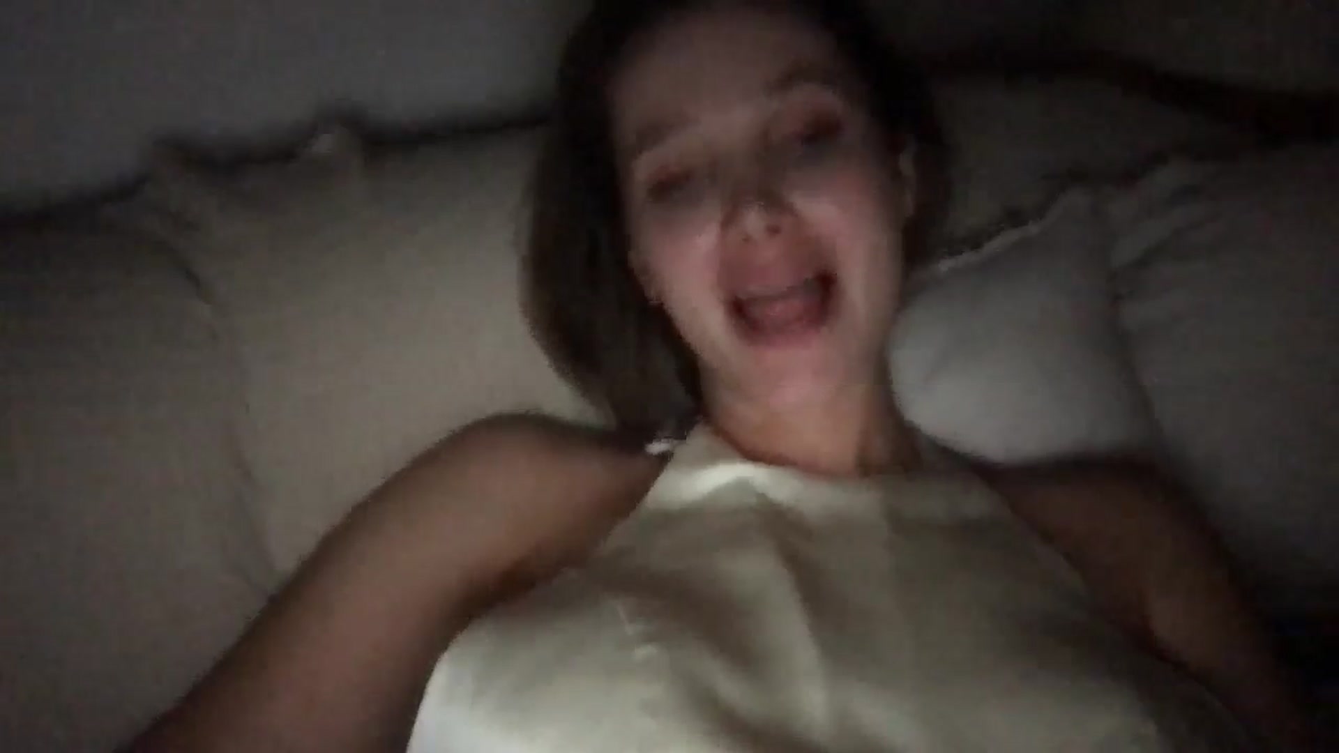 Gallery image thumbnail from LaLune's myfreecams stream on, 09/10/2025, 22:45 image 17 of 20
