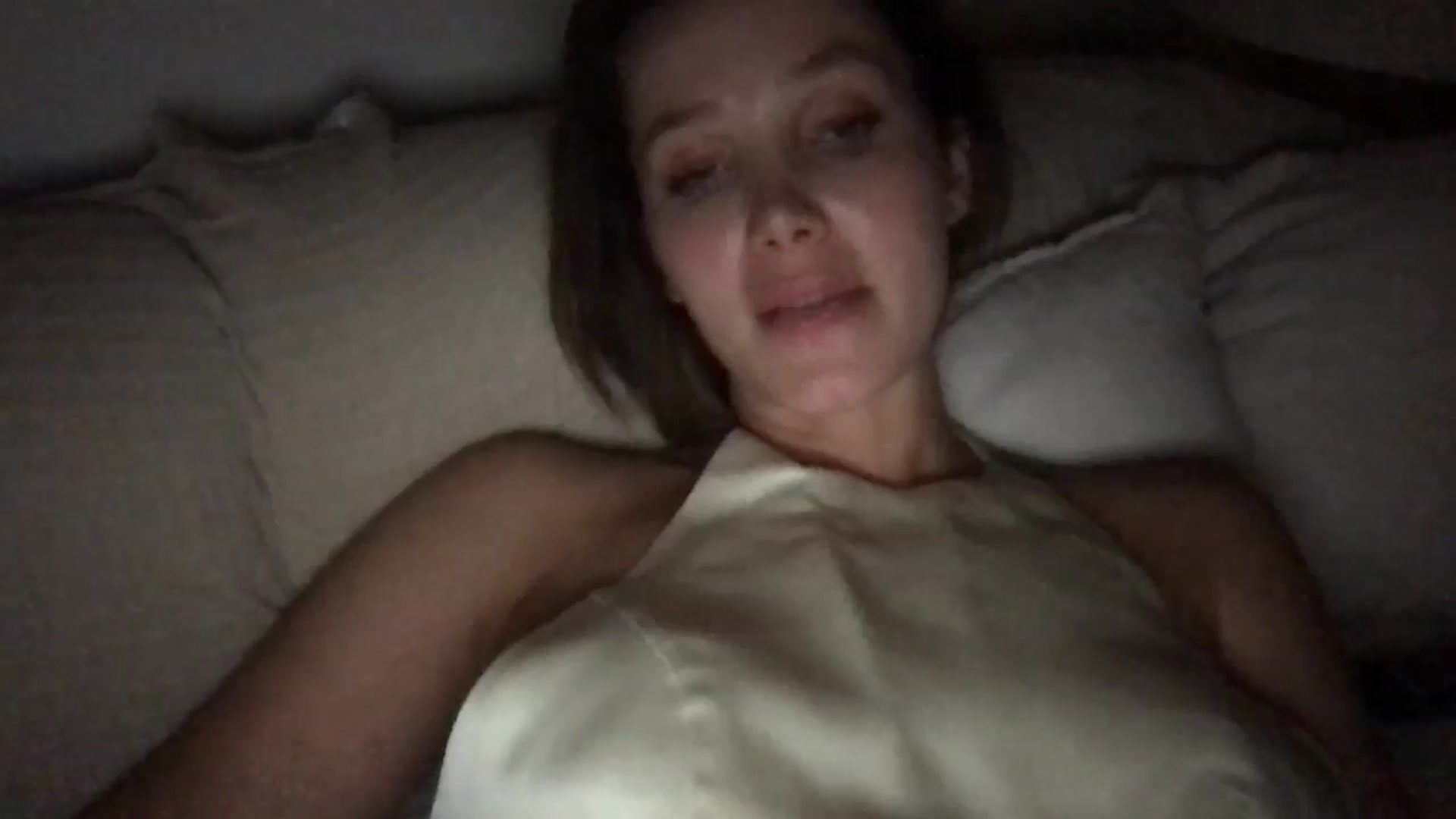 Gallery image thumbnail from LaLune's myfreecams stream on, 09/10/2025, 22:45 image 18 of 20