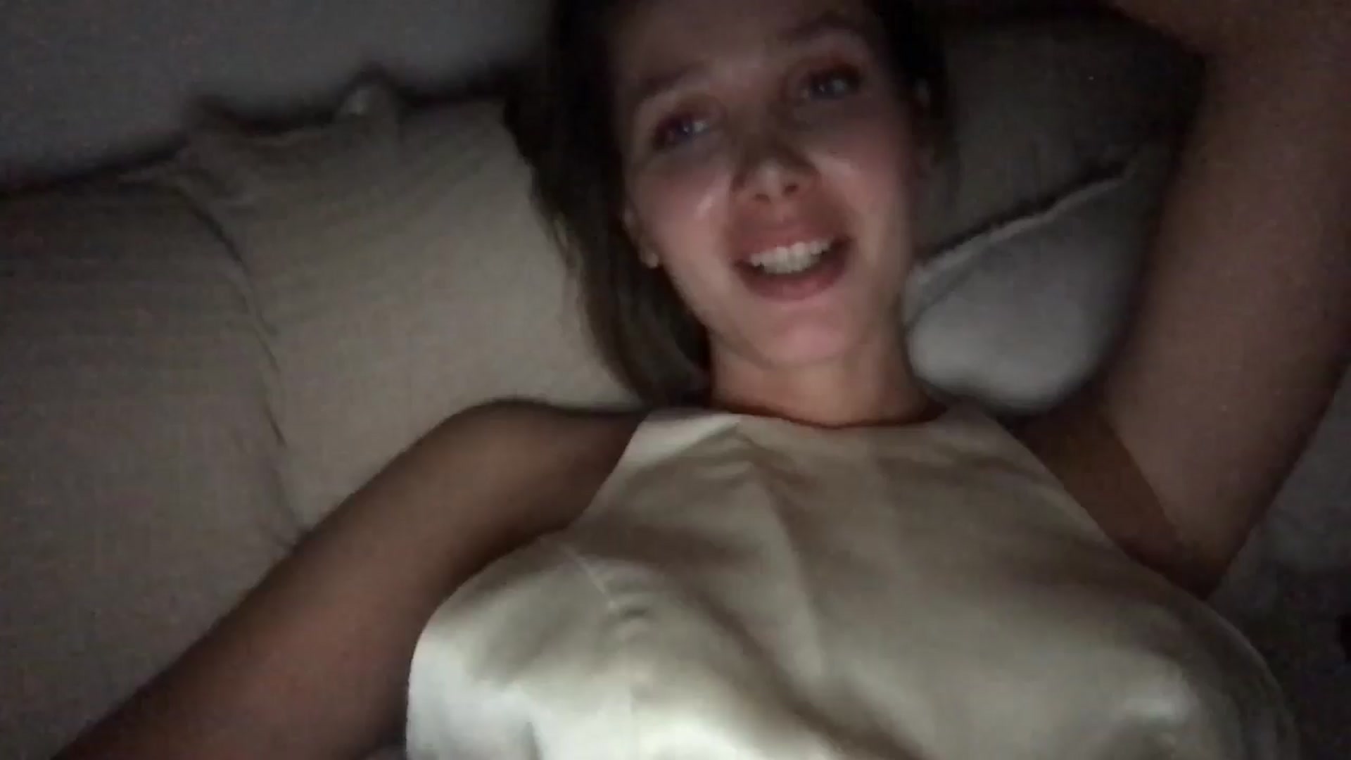 Gallery image thumbnail from LaLune's myfreecams stream on, 09/10/2025, 22:45 image 2 of 20