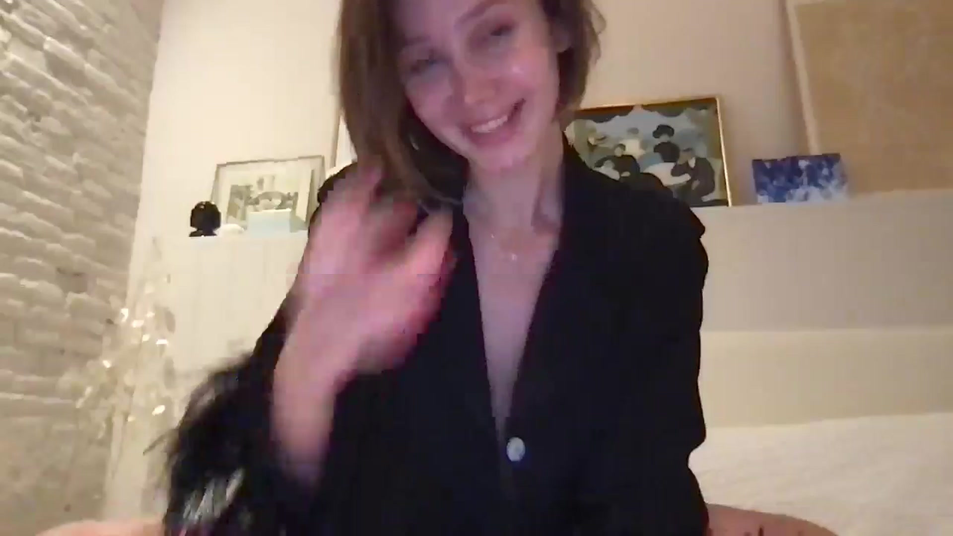 Gallery image thumbnail from LaLune's myfreecams stream on, 09/28/2025, 19:51 image 19 of 20