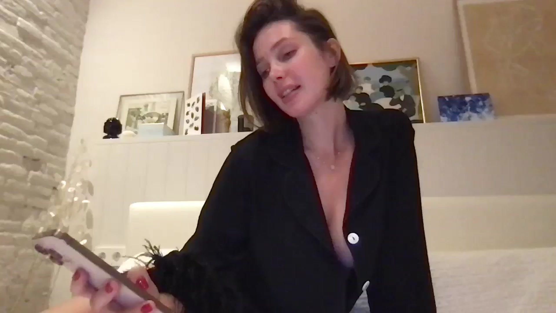 Gallery image thumbnail from LaLune's myfreecams stream on, 09/28/2025, 19:51 image 14 of 20