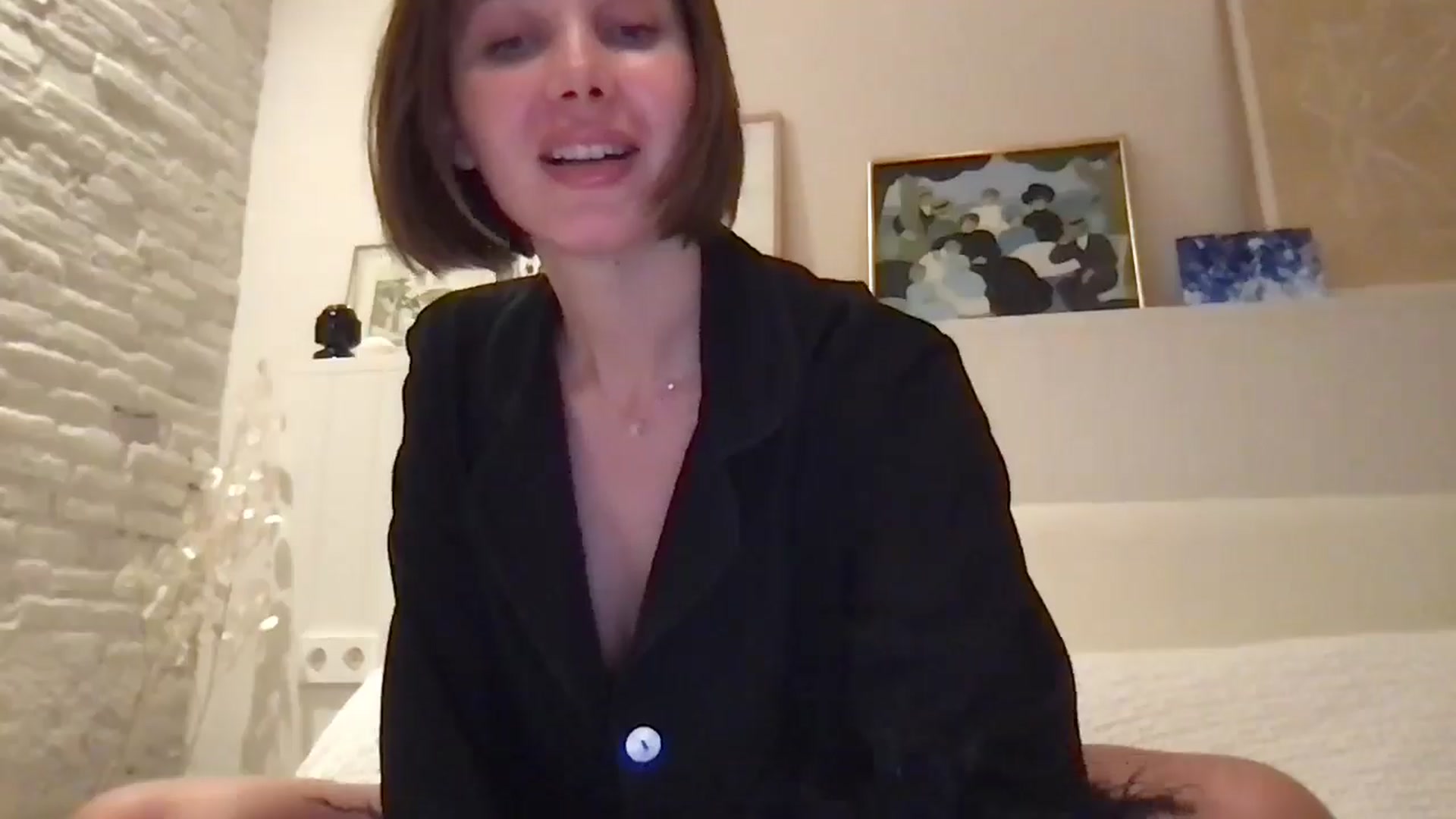 Gallery image thumbnail from LaLune's myfreecams stream on, 09/28/2025, 19:51 image 15 of 20