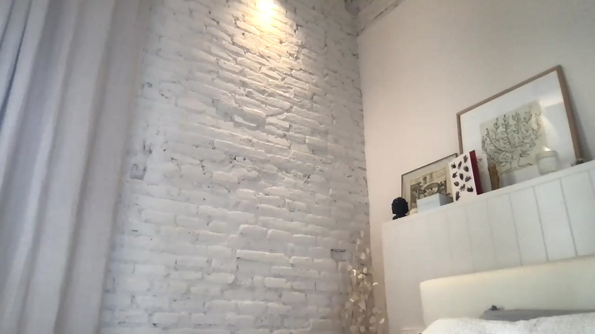 Gallery image thumbnail from LaLune's myfreecams stream on, 11/05/2025, 11:07 image 11 of 20