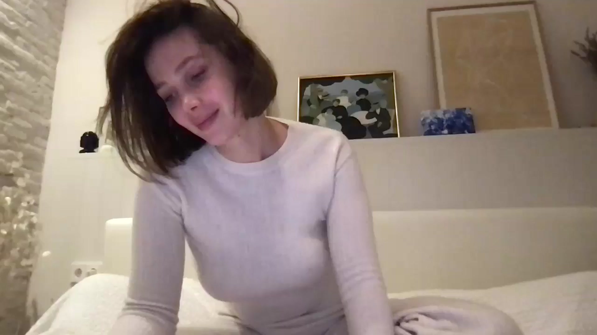 Gallery image thumbnail from LaLune's myfreecams stream on, 11/20/2025, 17:19 image 7 of 20