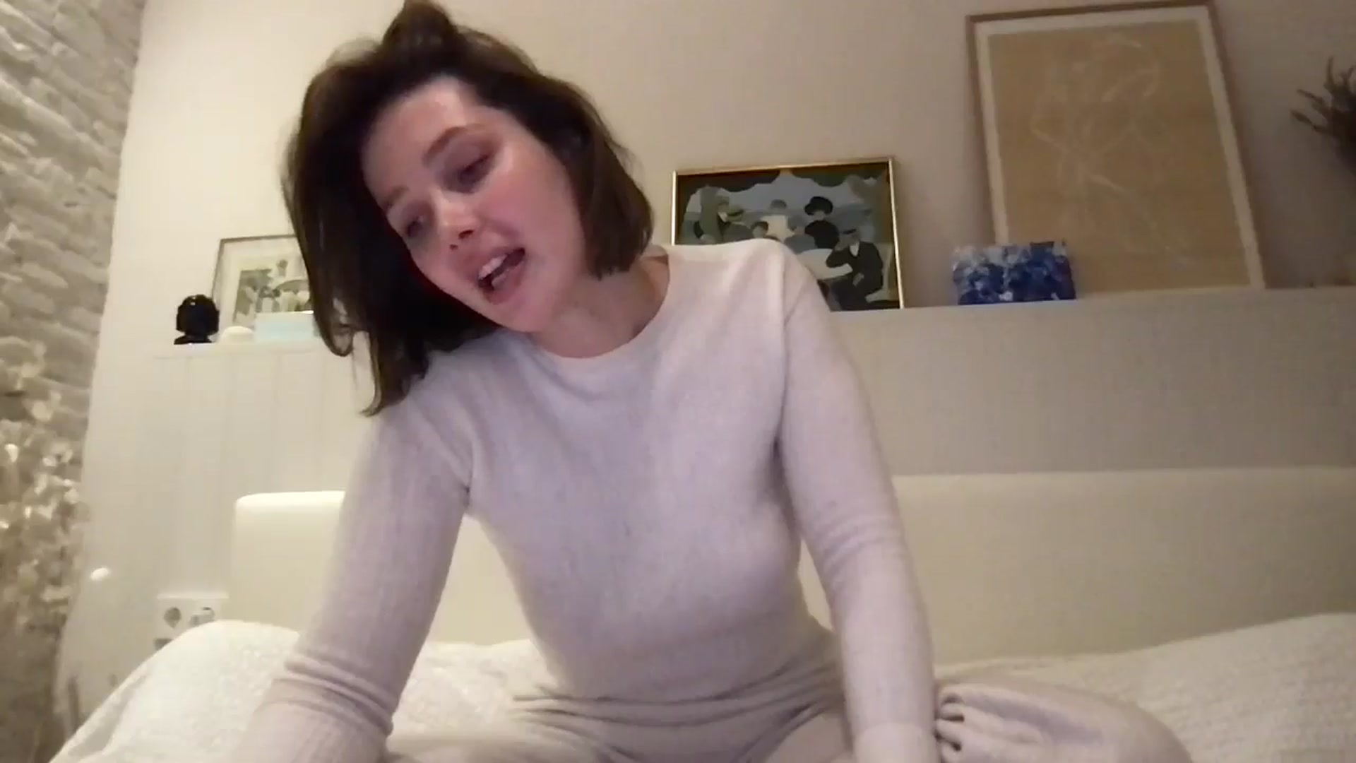 Gallery image thumbnail from LaLune's myfreecams stream on, 11/20/2025, 17:19 image 9 of 20