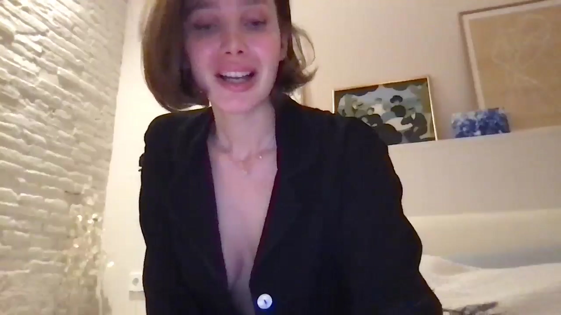 Gallery image thumbnail from LaLune's myfreecams stream on, 11/30/2025, 18:57 image 7 of 20