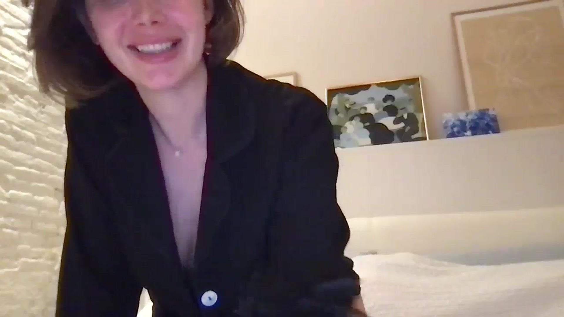 Gallery image thumbnail from LaLune's myfreecams stream on, 11/30/2025, 18:57 image 4 of 20