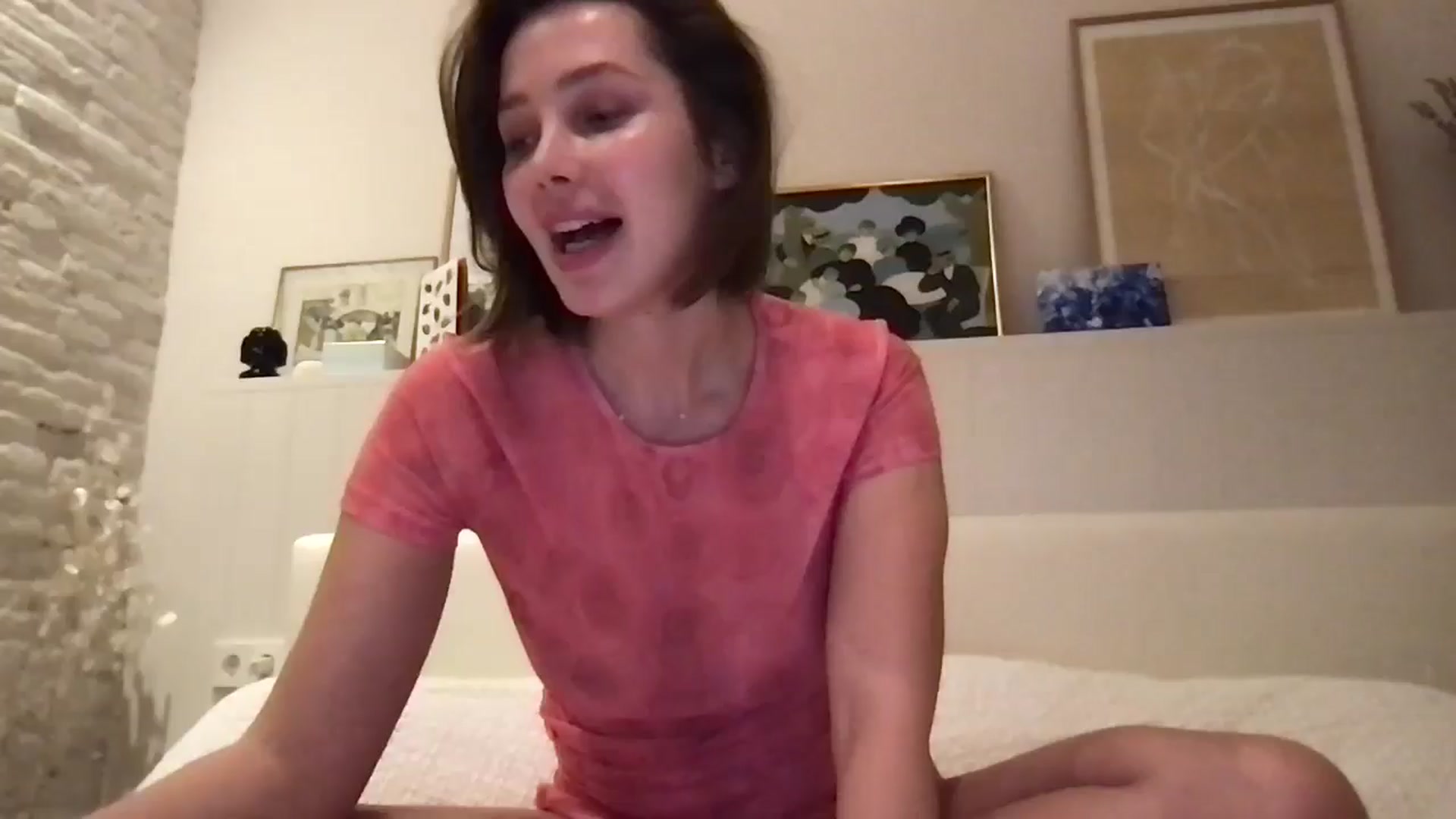 Gallery image thumbnail from LaLune's myfreecams stream on, 12/10/2025, 19:32 image 1 of 20