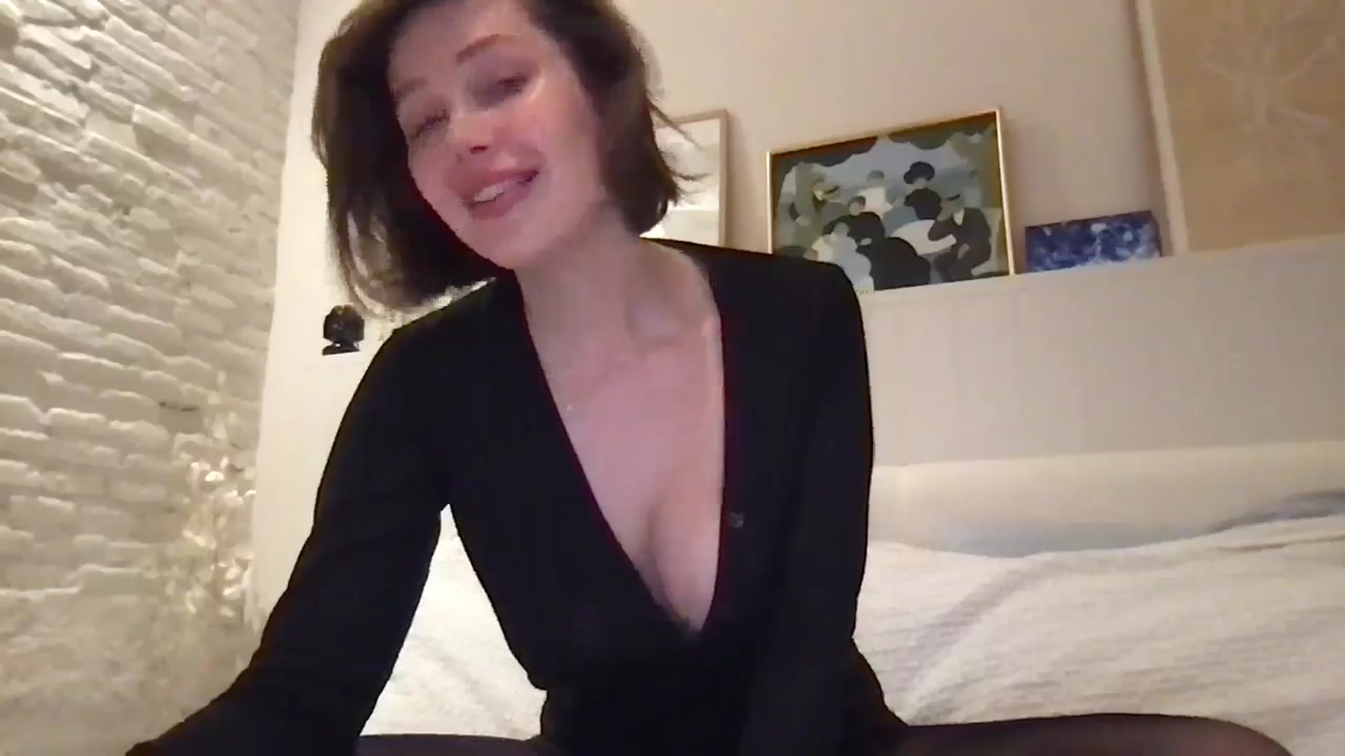 Gallery image thumbnail from LaLune's myfreecams stream on, 01/23/2026, 17:32 image 4 of 20